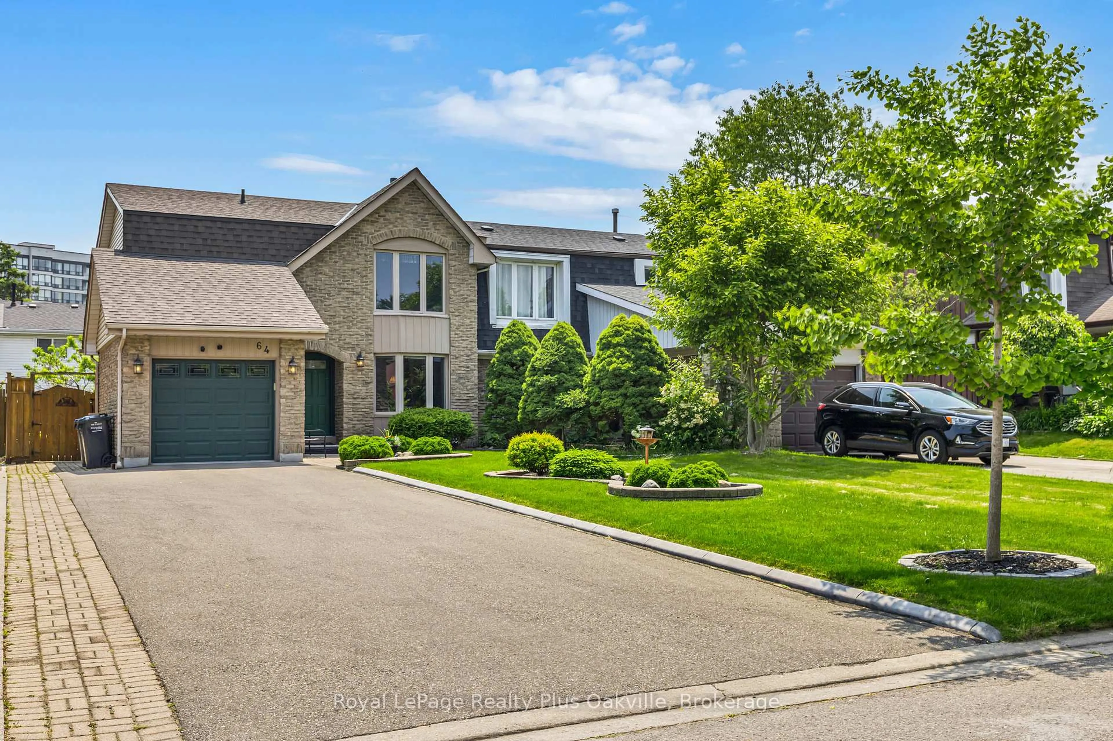 Unknown for 64 Lamont Pl, Brampton Ontario L6S 2S1