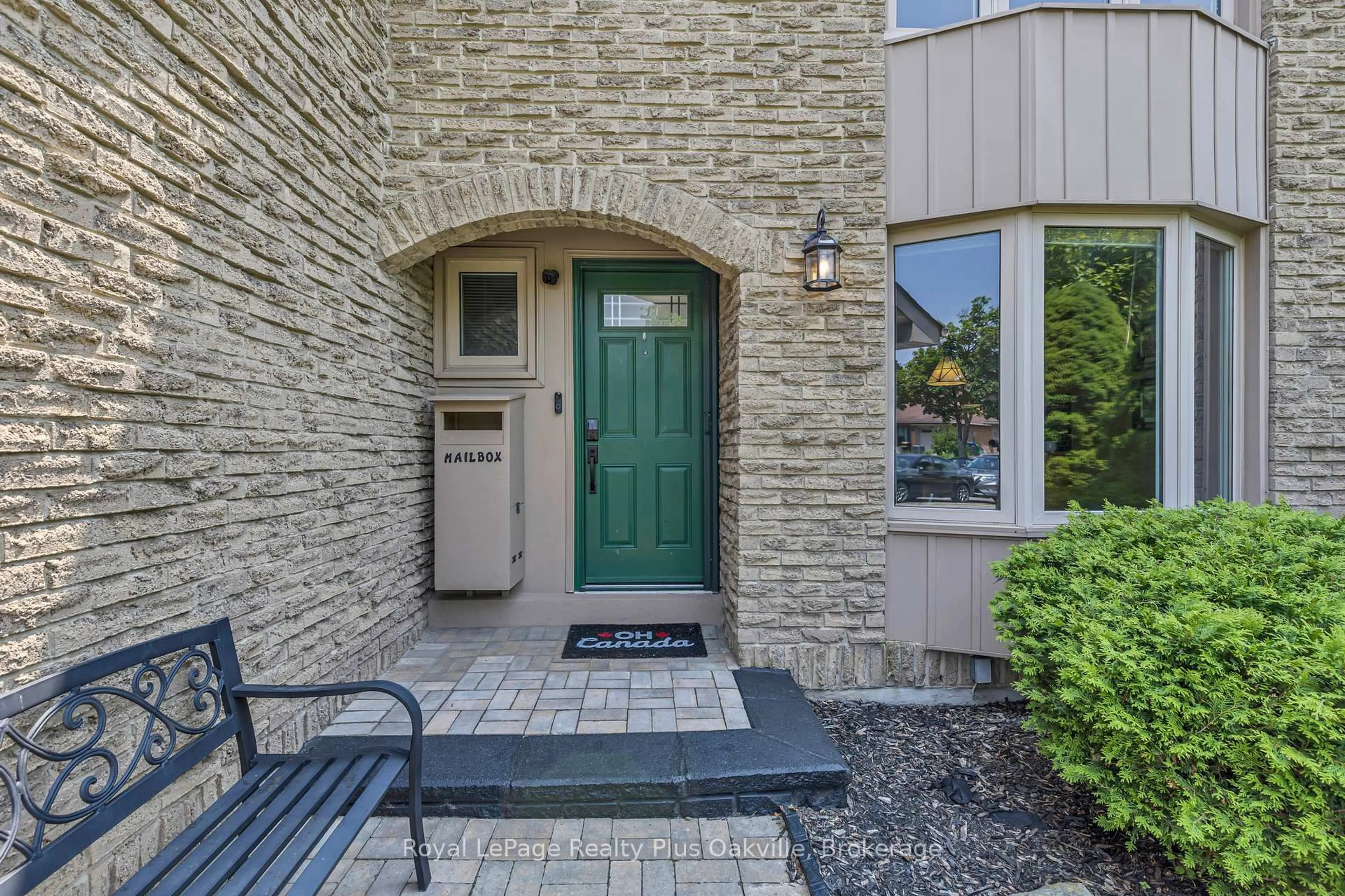 Unknown for 64 Lamont Pl, Brampton Ontario L6S 2S1