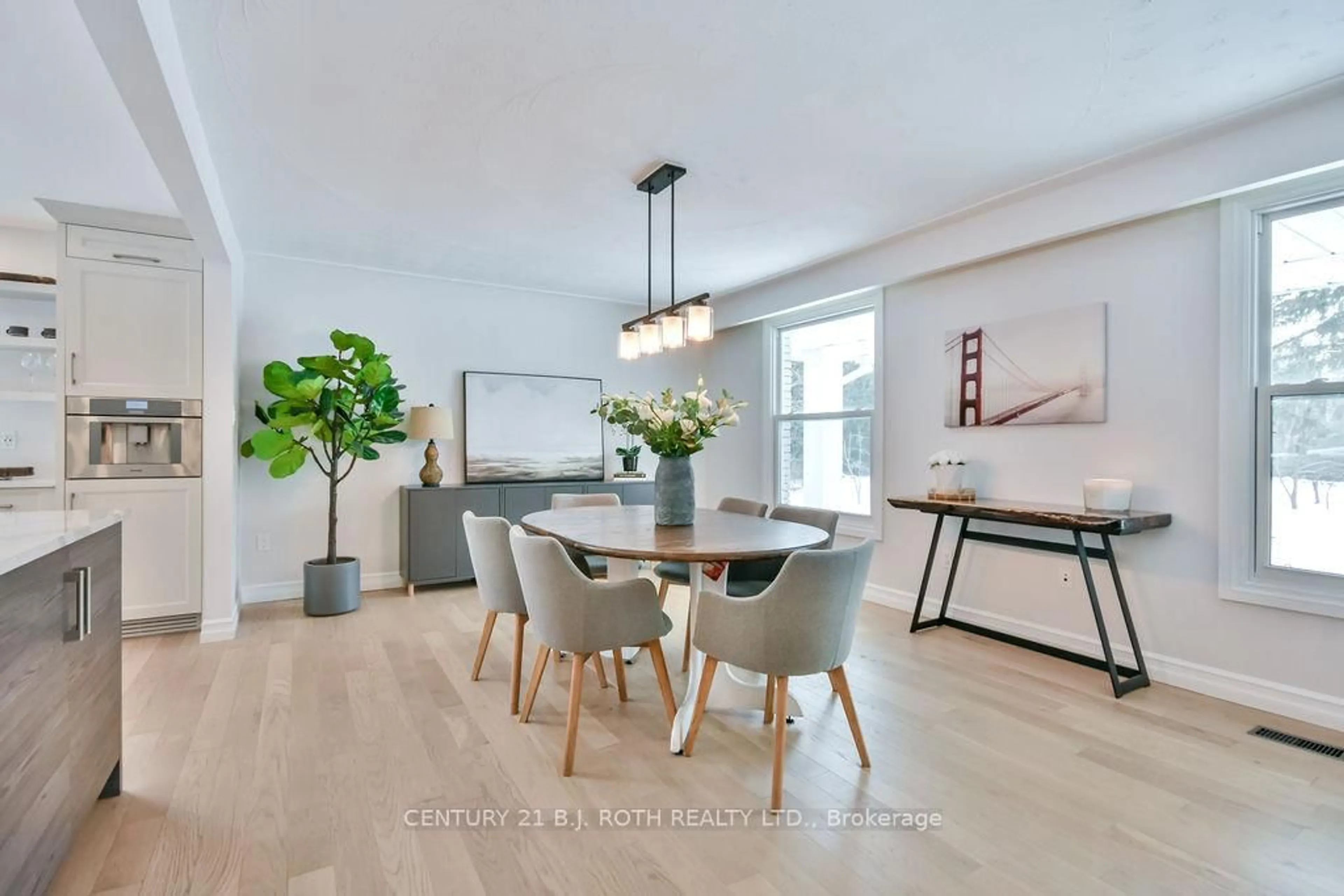 Open concept kitchen, unknown for 10457 Darkwood Rd, Milton Ontario L0P 1J0