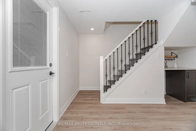 Additional image 31 of 100 Tanager Sq