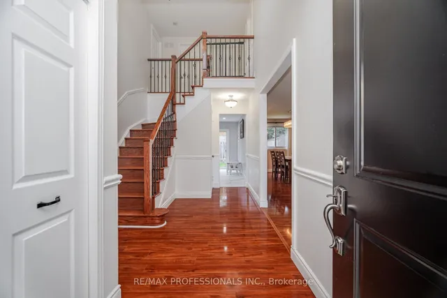 Additional image 6 of 100 Tanager Sq
