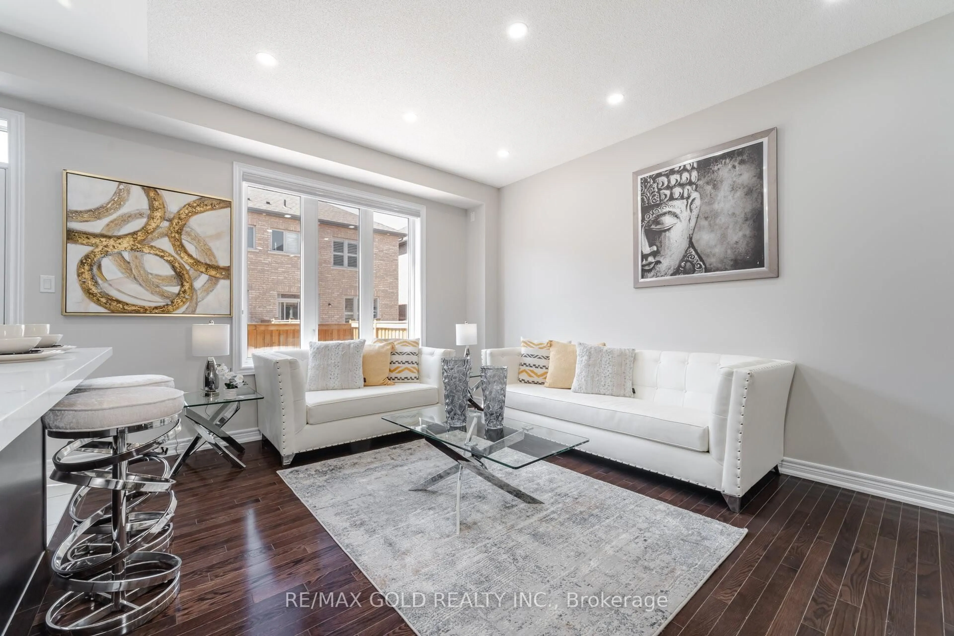 Living room with furniture, unknown for 109 Cobriza Cres, Brampton Ontario L7A 5A6