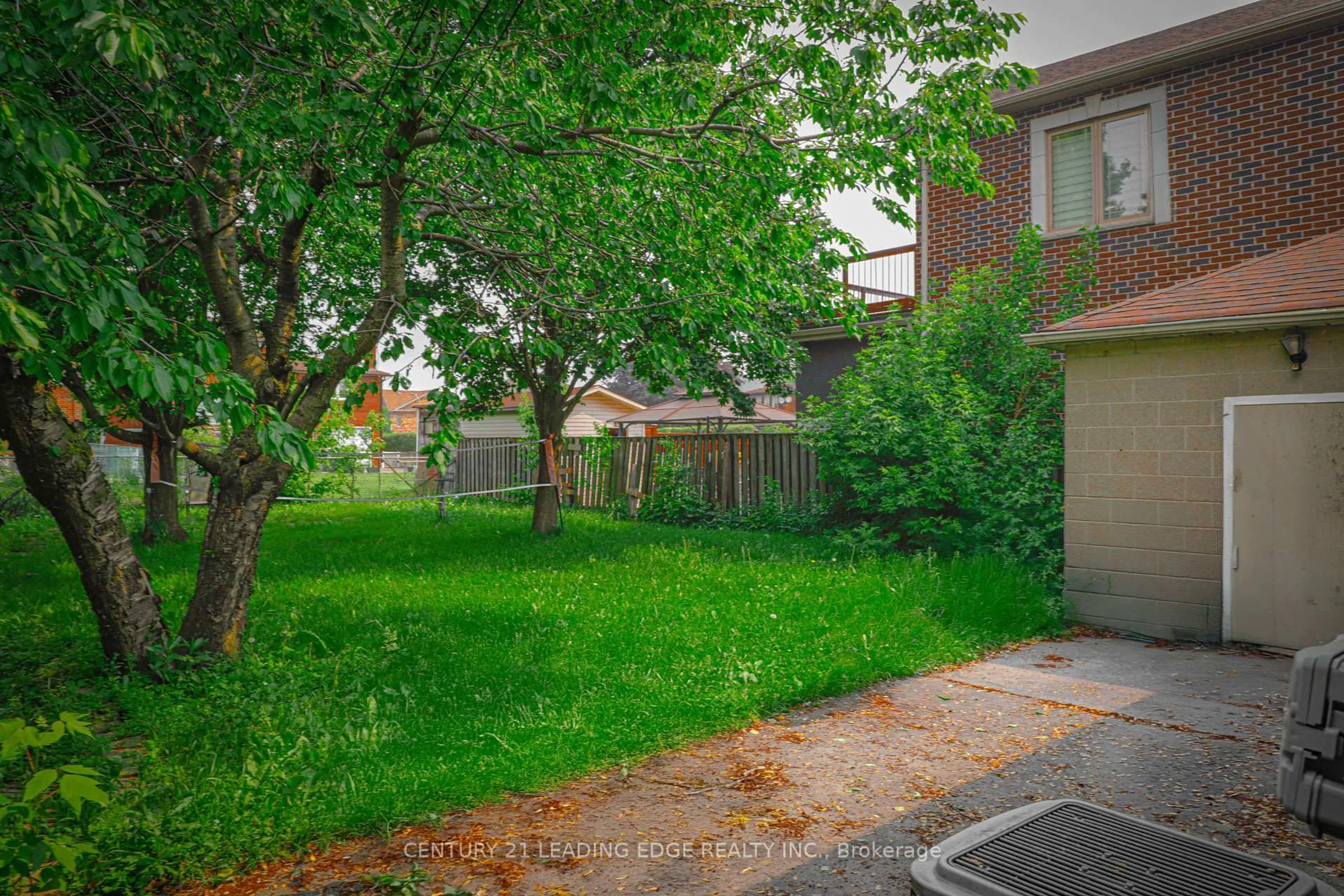 Patio, street for 22 Katherine Rd, Toronto Ontario M3K 1H9