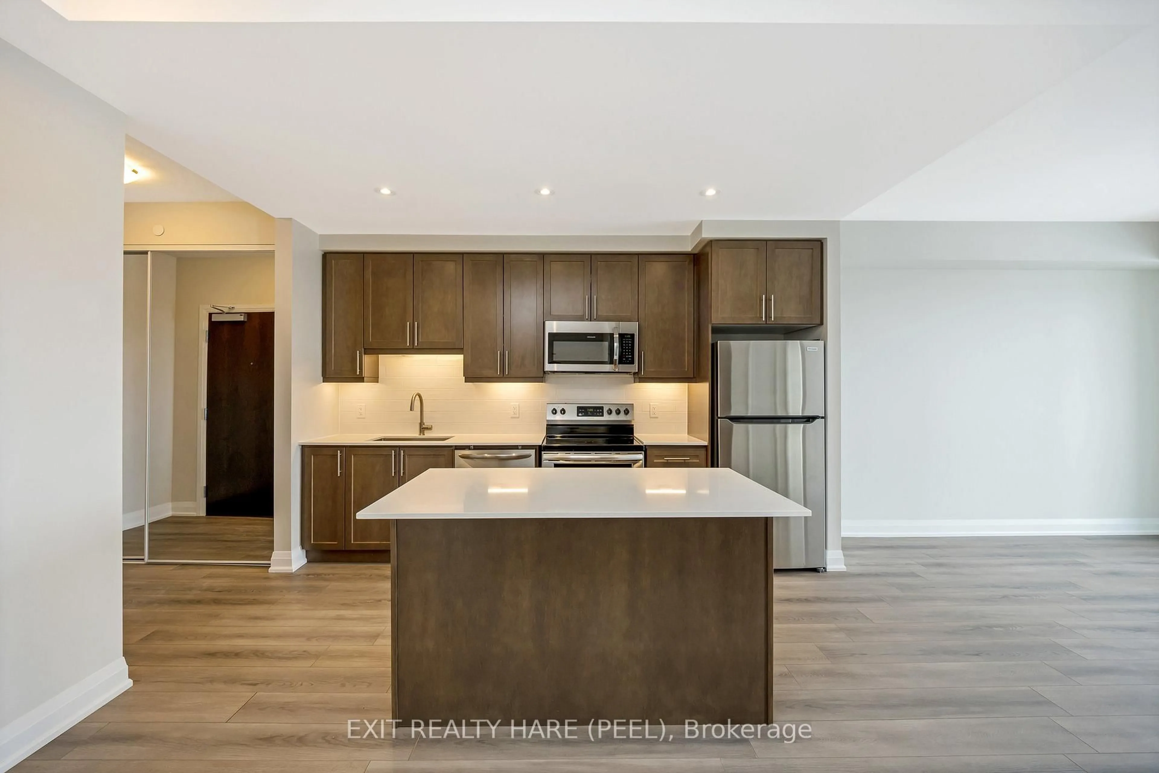 Open concept kitchen, unknown for 15 Lynch St #901, Brampton Ontario L6W 0C7