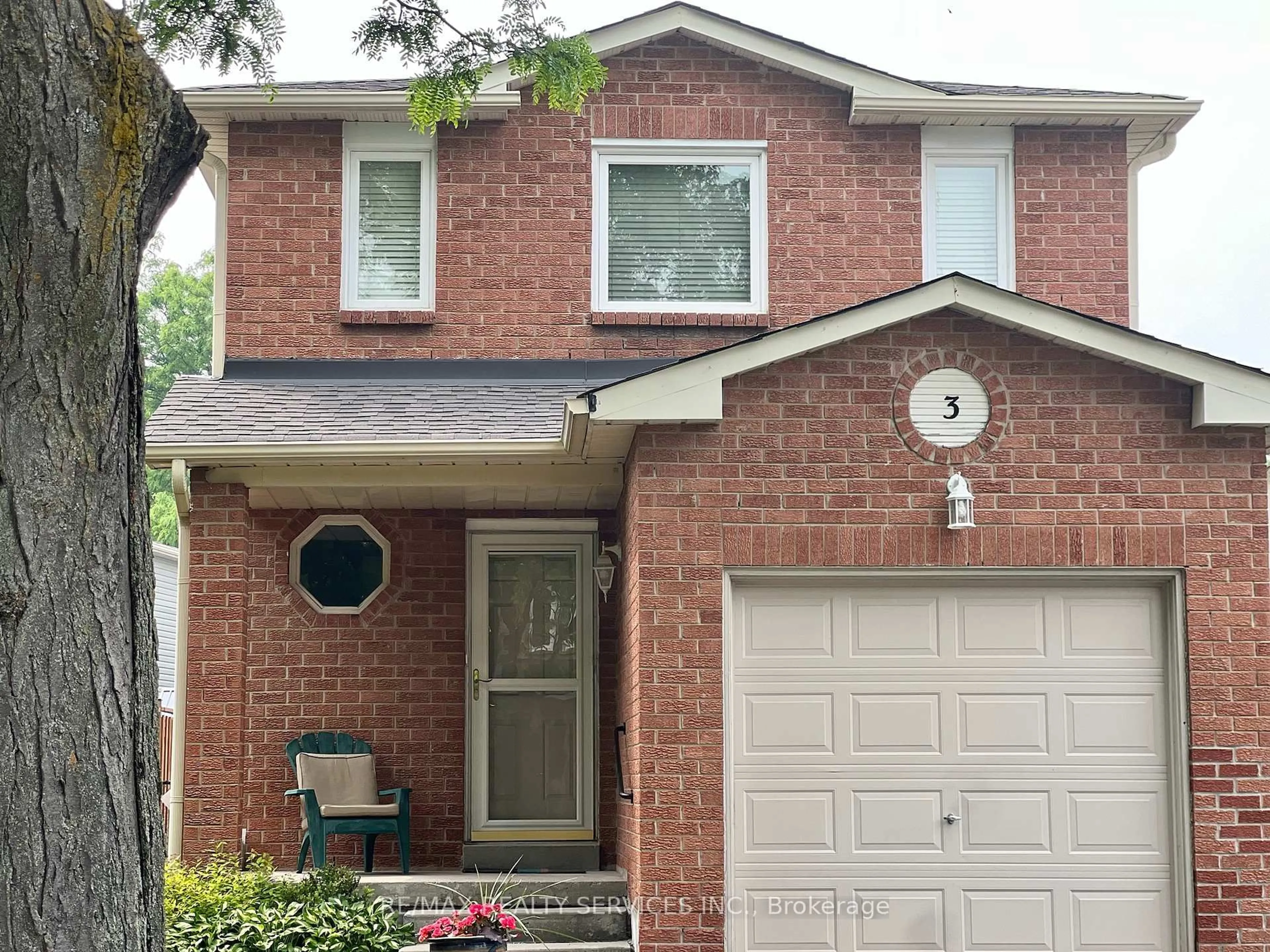 Home with brick exterior material, street for 3 Oleander Cres, Brampton Ontario L6Z 2C1