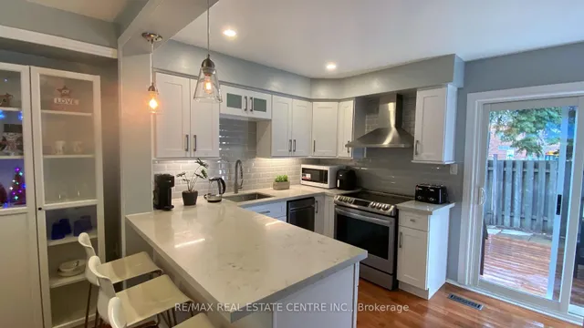 Additional image 9 of 34 San Roberto Way Unit 1