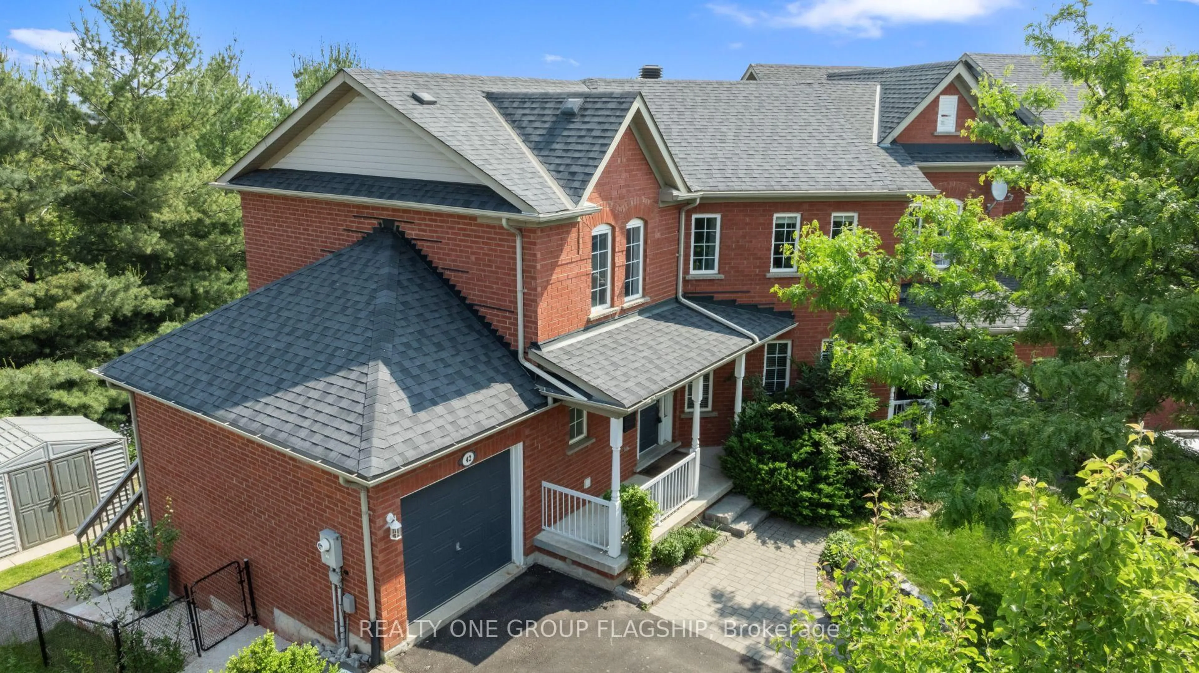 A pic from outside/outdoor area/front of a property/back of a property/a pic from drone, street for 42 Monaco Crt, Brampton Ontario L7A 1X4