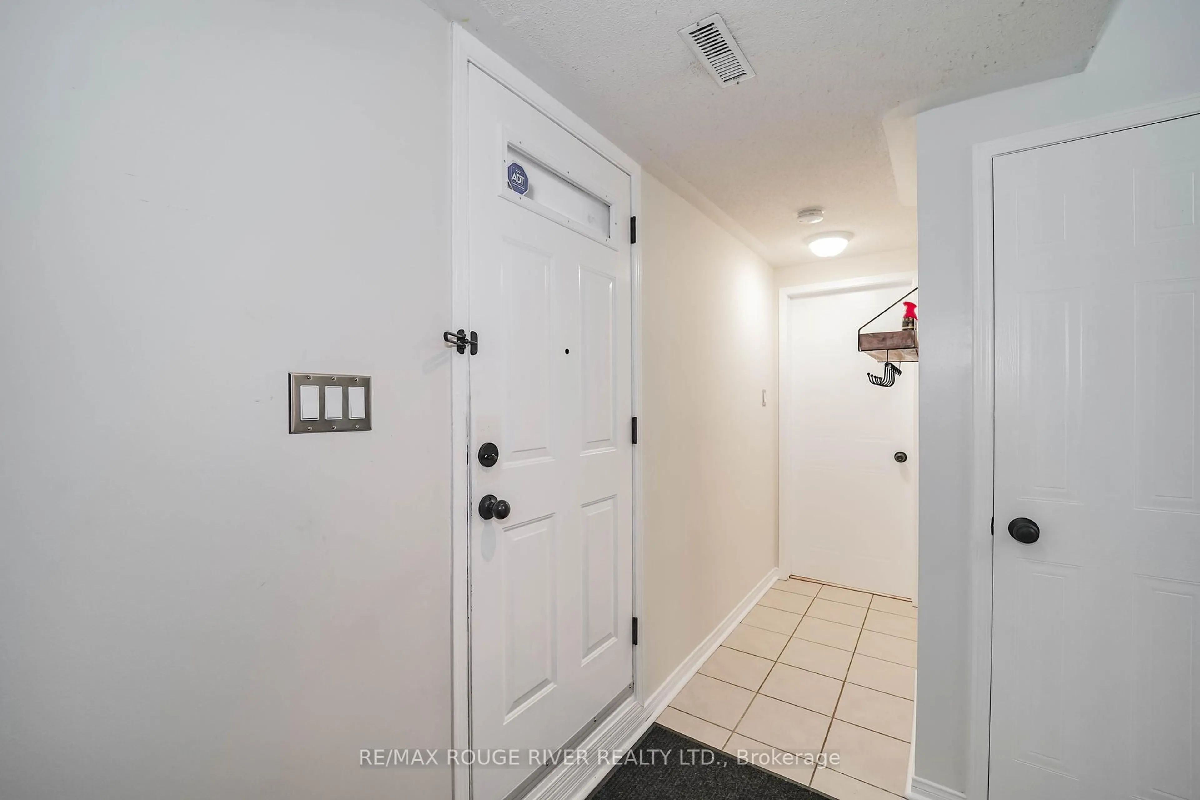 Indoor entryway for 70 Sidney Belsey Cres #101, Toronto Ontario M6M 5J5