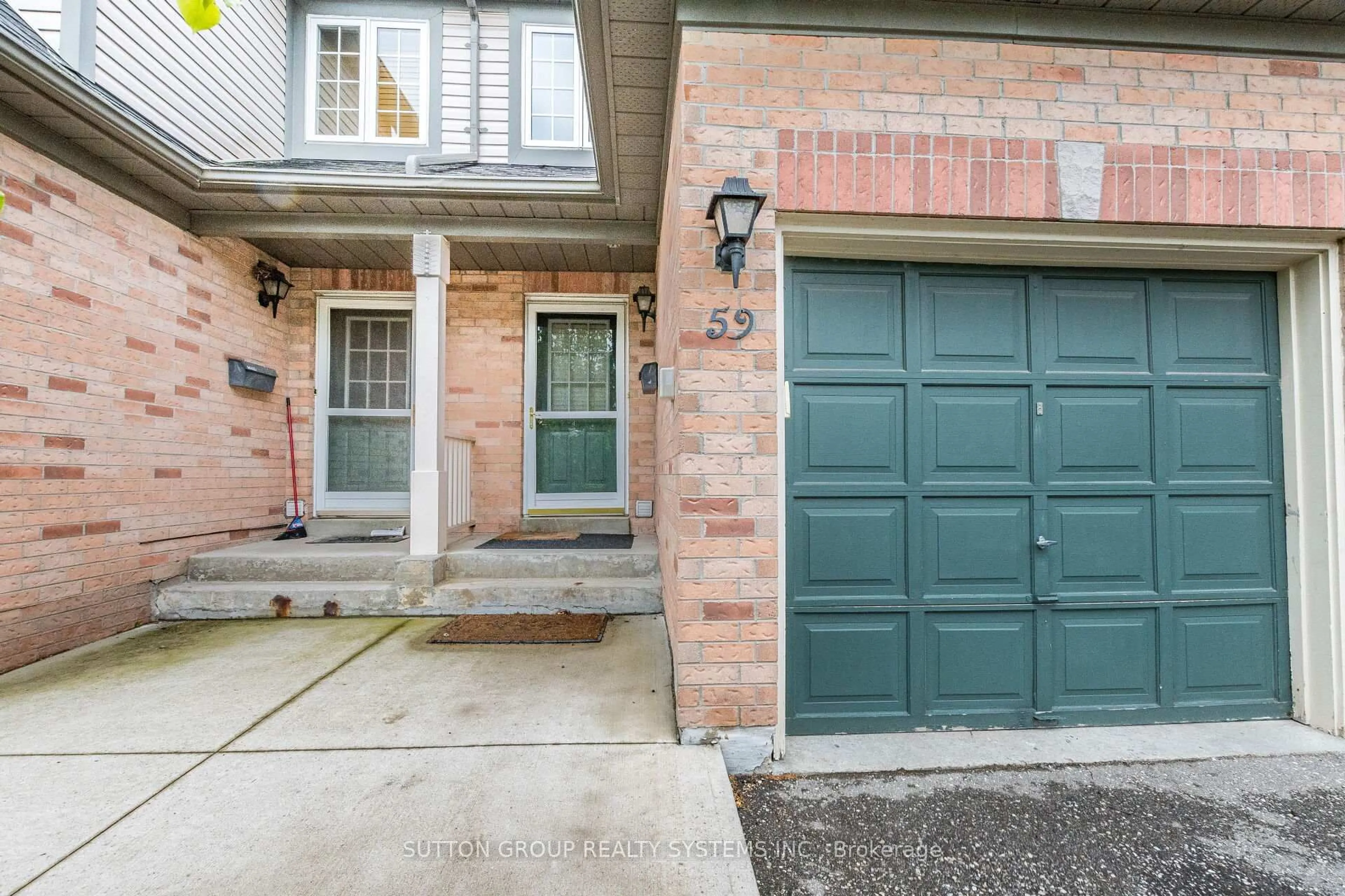 Home with brick exterior material, street for 2080 Leanne Blvd #59, Mississauga Ontario L5K 2S6