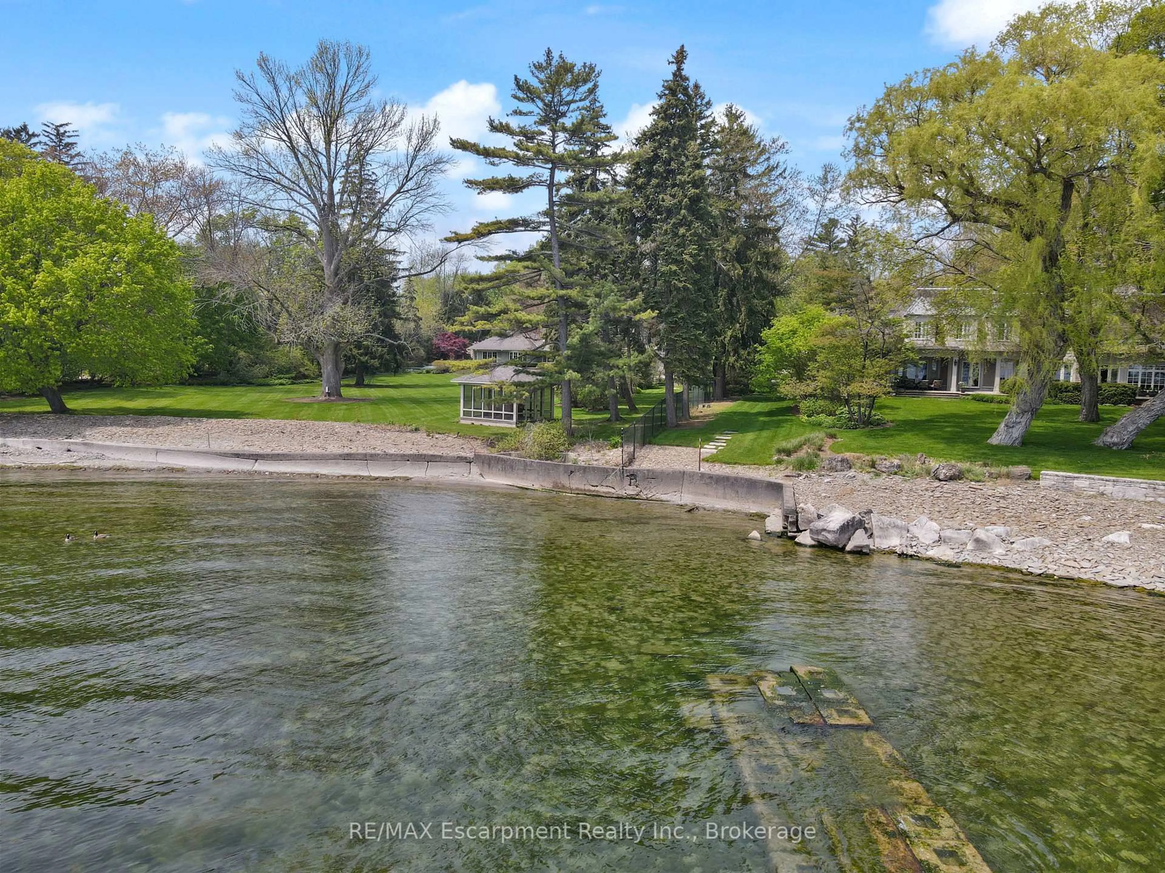 A pic from outside/outdoor area/front of a property/back of a property/a pic from drone, water/lake/river/ocean view for 2322 Bennington Gate, Oakville Ontario L6J 6C2