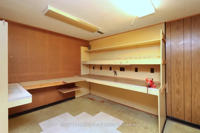 Additional property image - 873 HOLLYHILL Crt