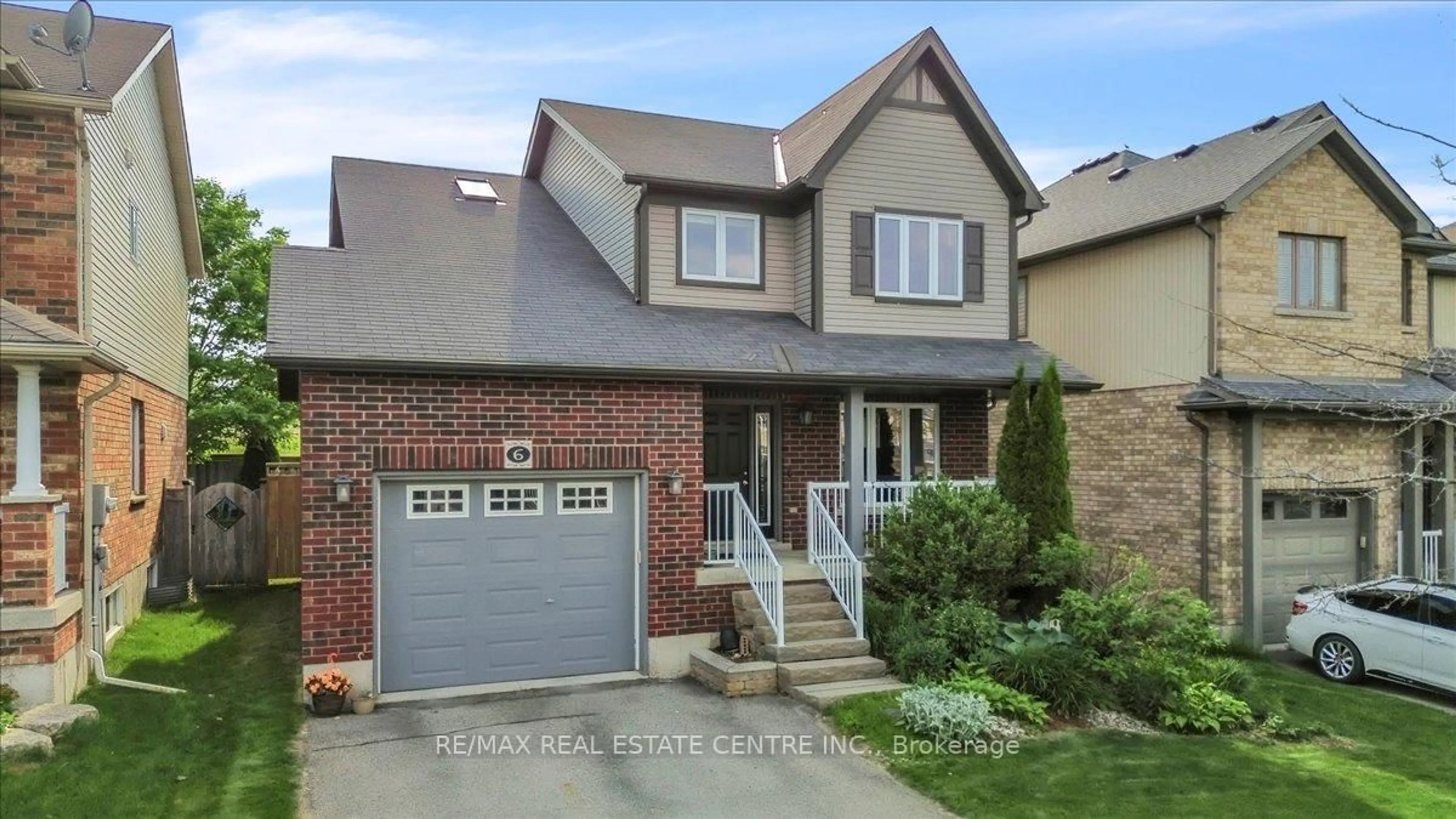 Home with brick exterior material, street for 6 Mason St, Orangeville Ontario L9W 1K1