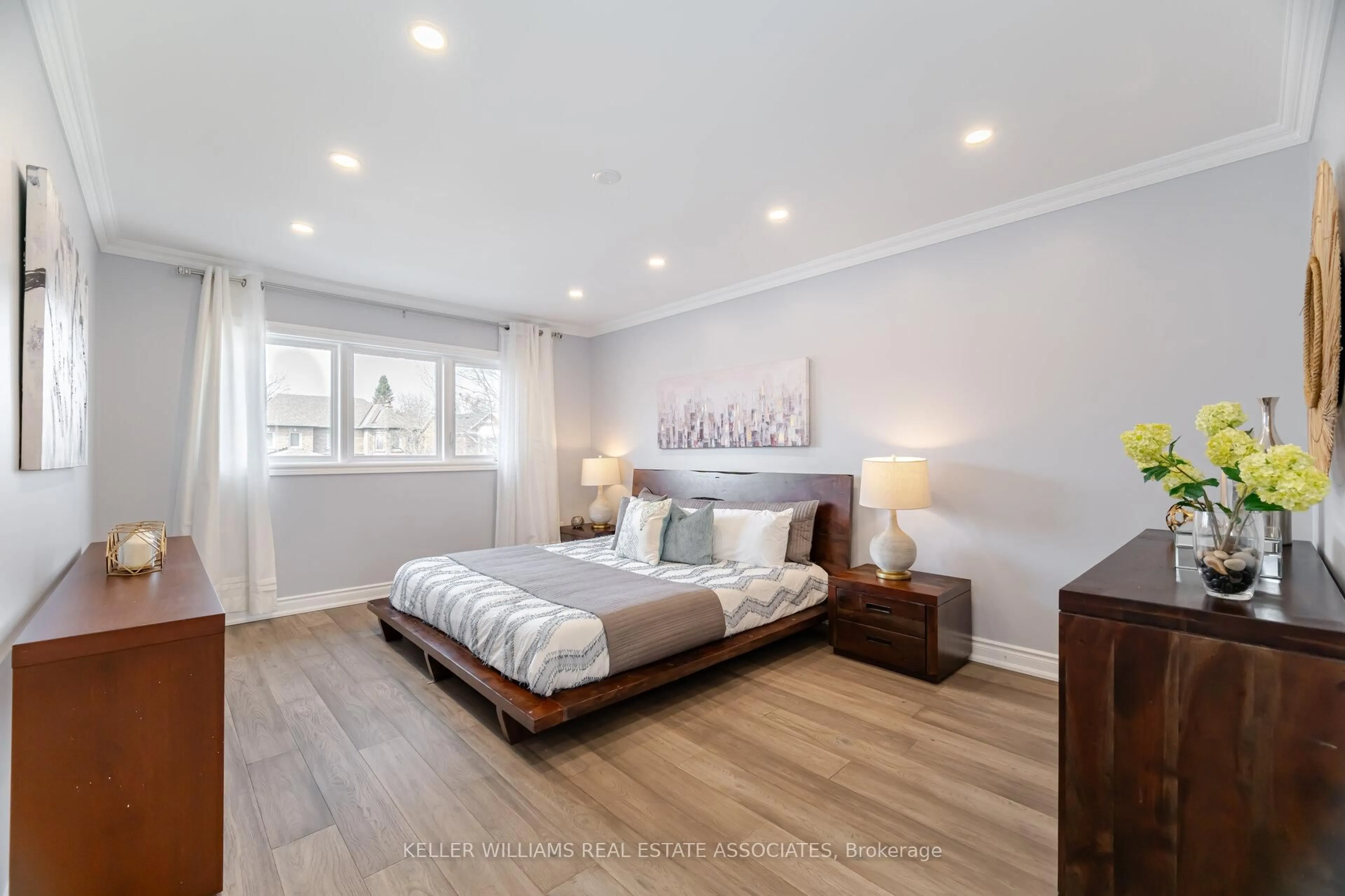 Bedroom with bed, wood/laminate floor for 1202 Ballantry Rd, Oakville Ontario L6H 5M7