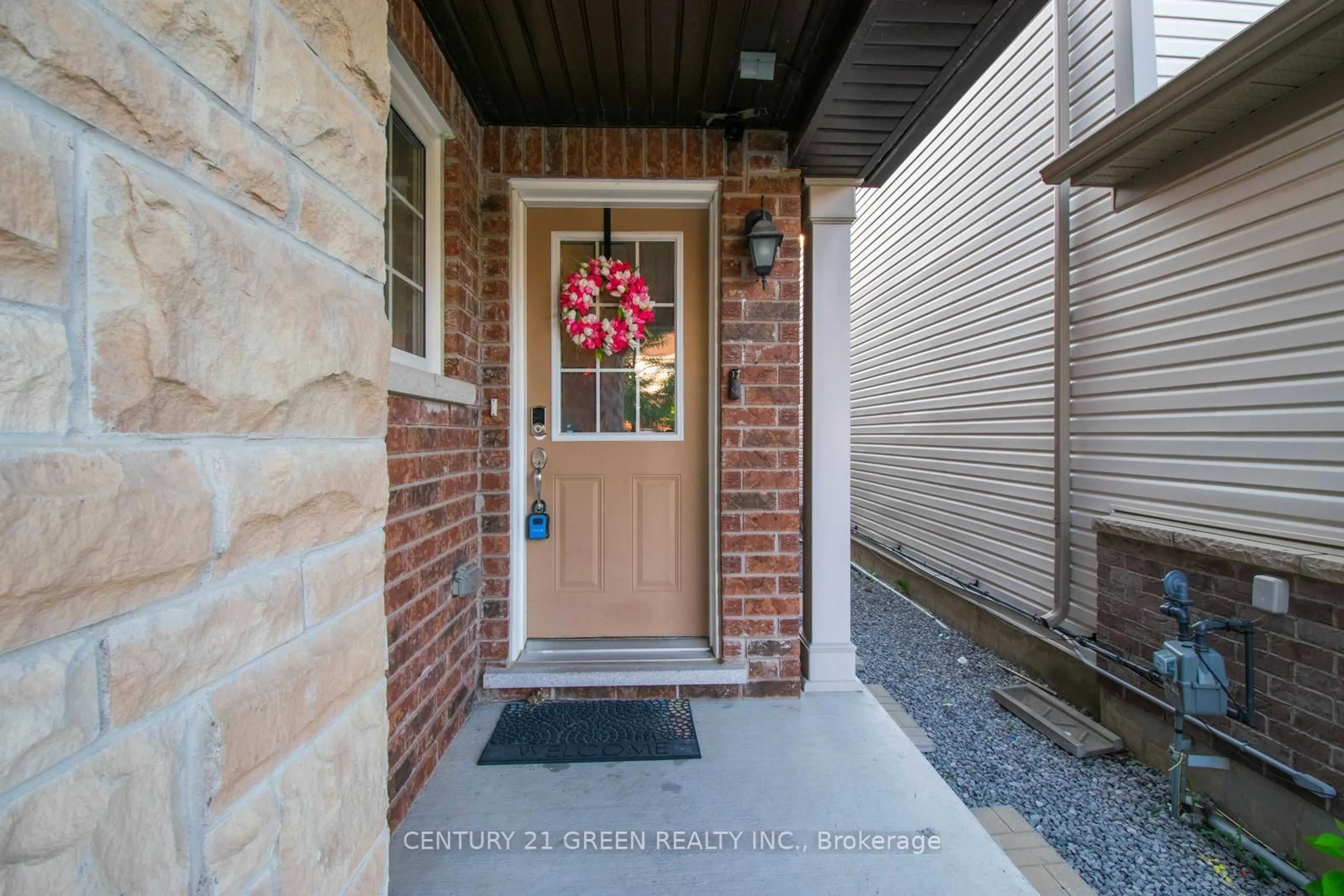 Indoor entryway for 26 Killick Rd, Brampton Ontario L7A 0Y6