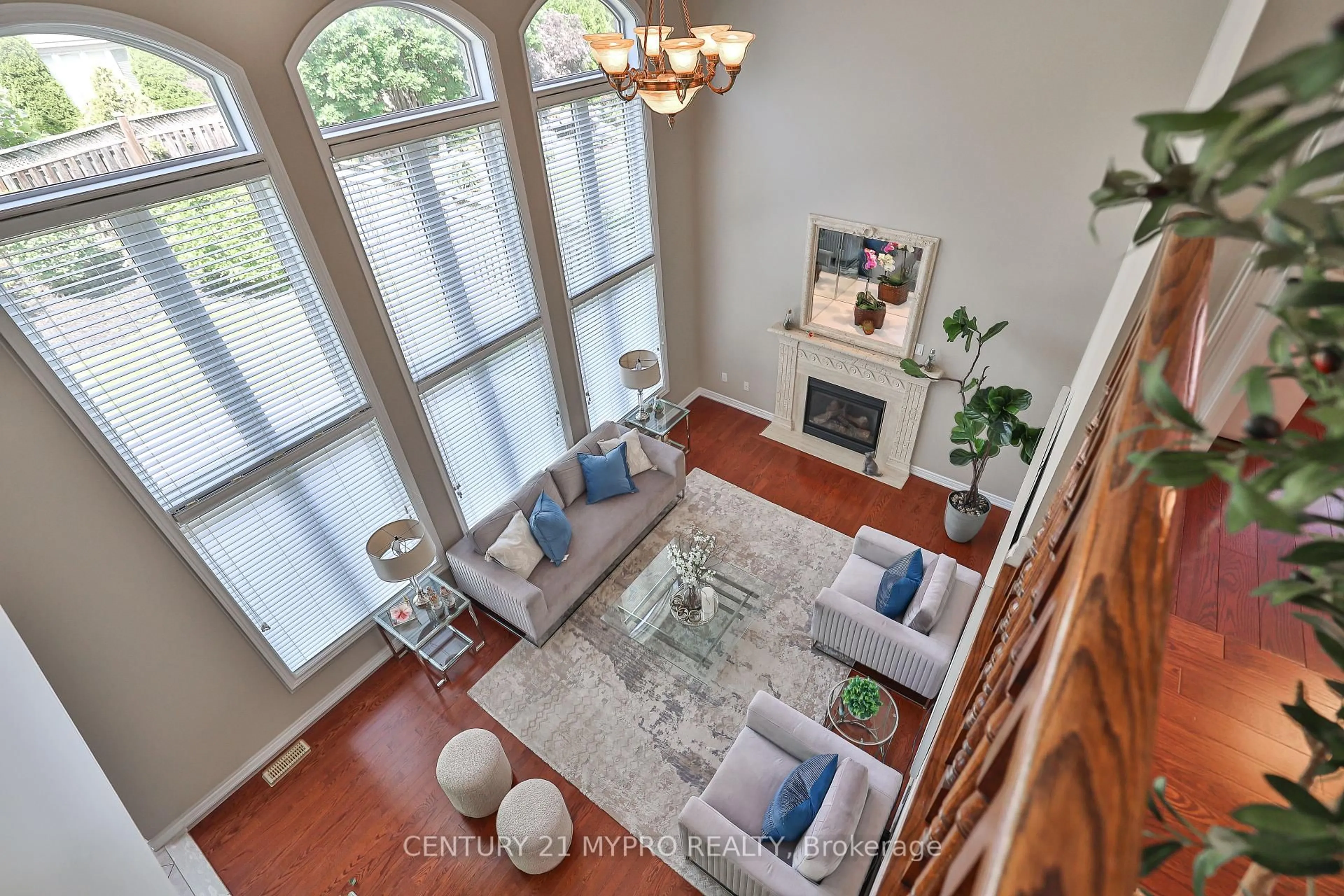 Living room with furniture, unknown for 2446 Tesla Cres, Oakville Ontario L6H 7T6