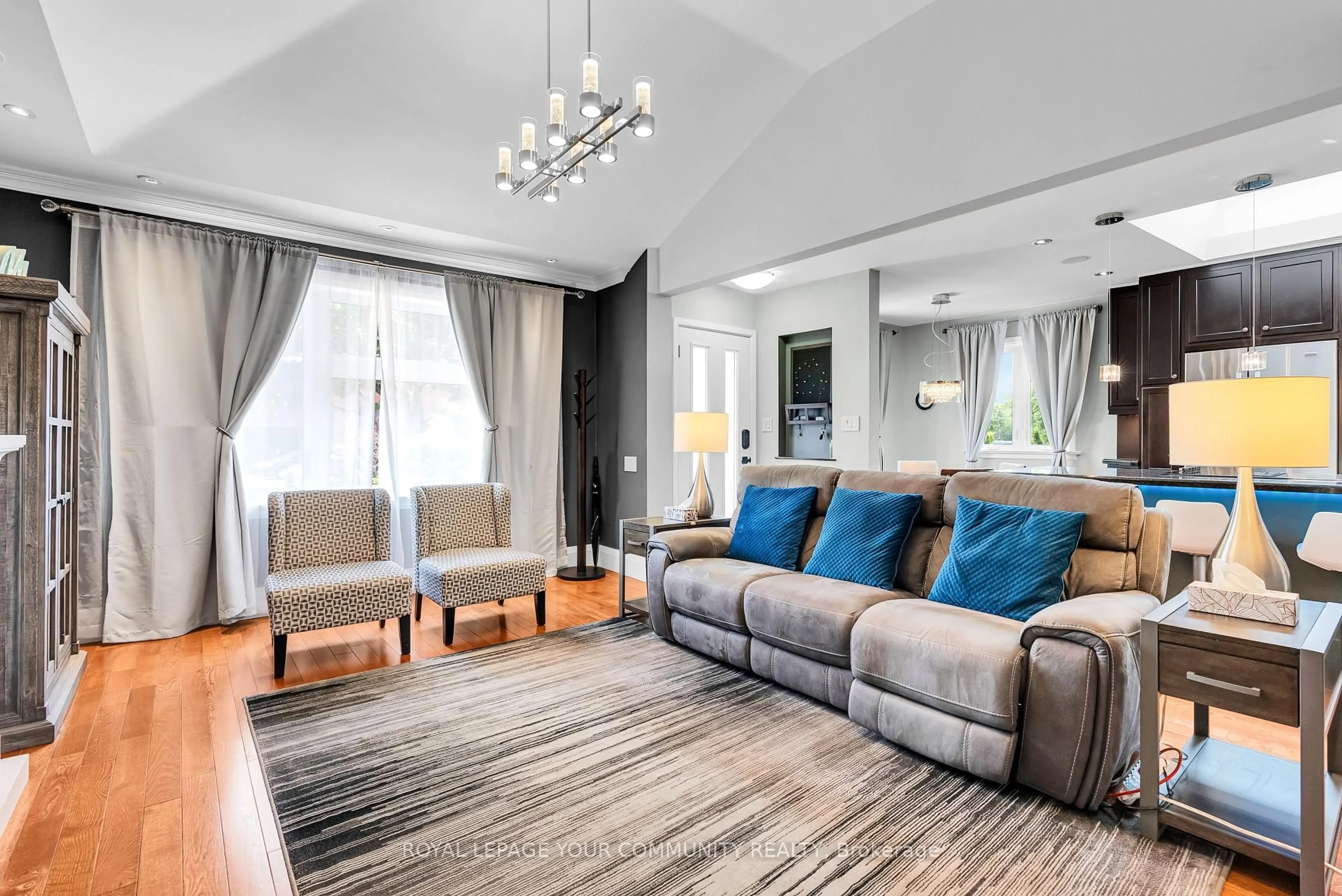 Living room with furniture, unknown for 10 Connie St, Toronto Ontario M6L 2J1