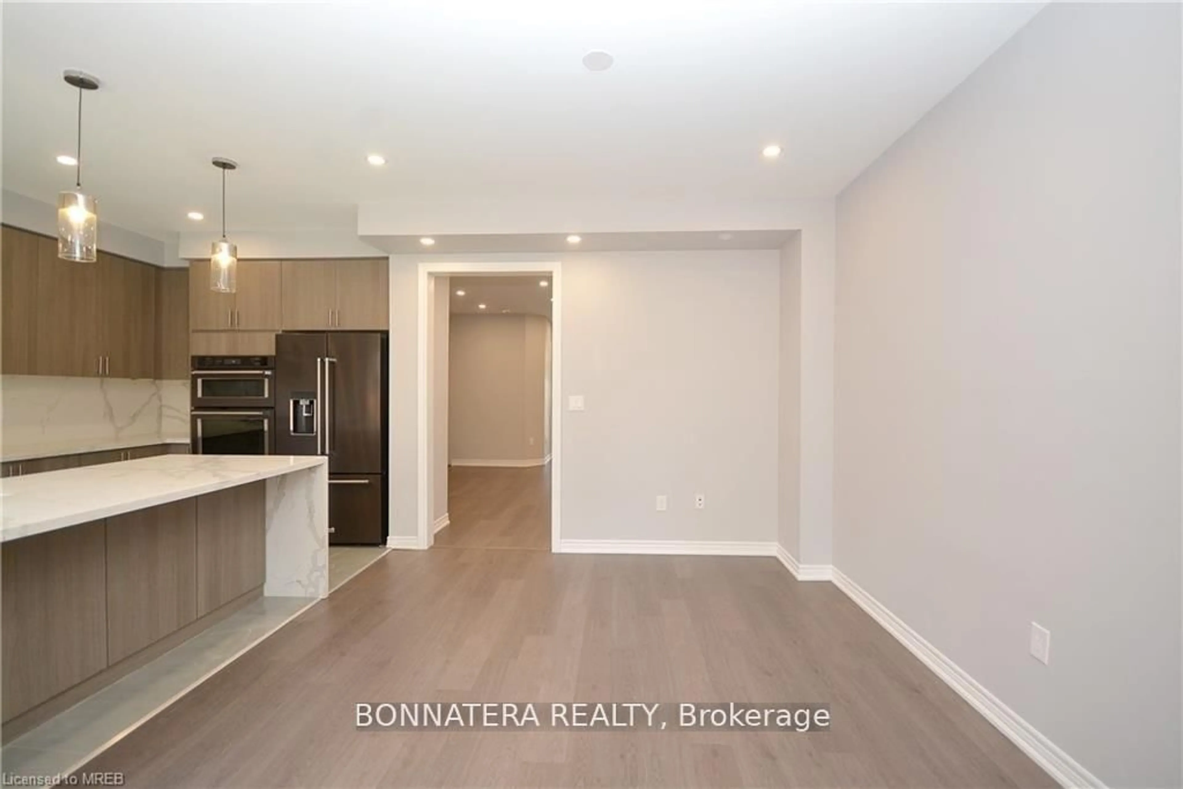 A pic of a room for 469 George Ryan Ave, Oakville Ontario L6H 0S4