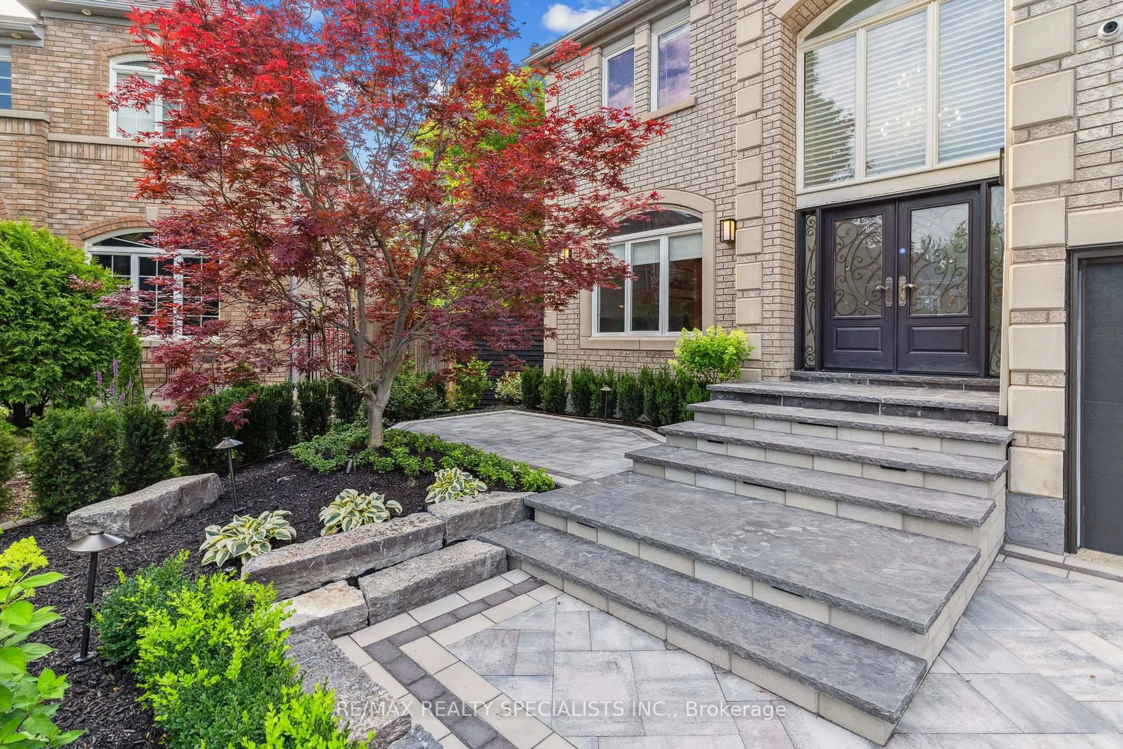 Unknown for 5397 ROANOKE Crt, Mississauga Ontario L5M 5H9
