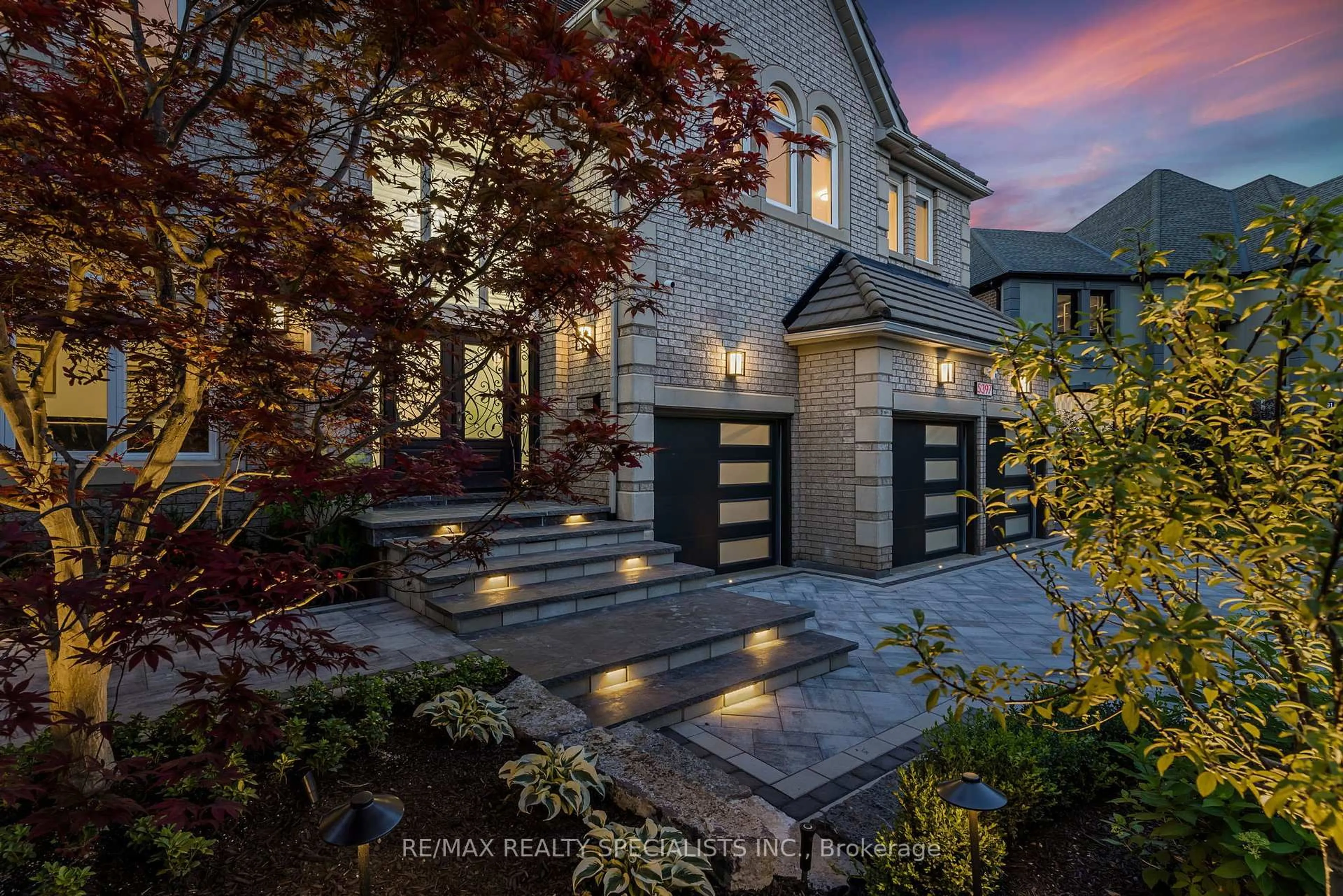 Unknown for 5397 ROANOKE Crt, Mississauga Ontario L5M 5H9
