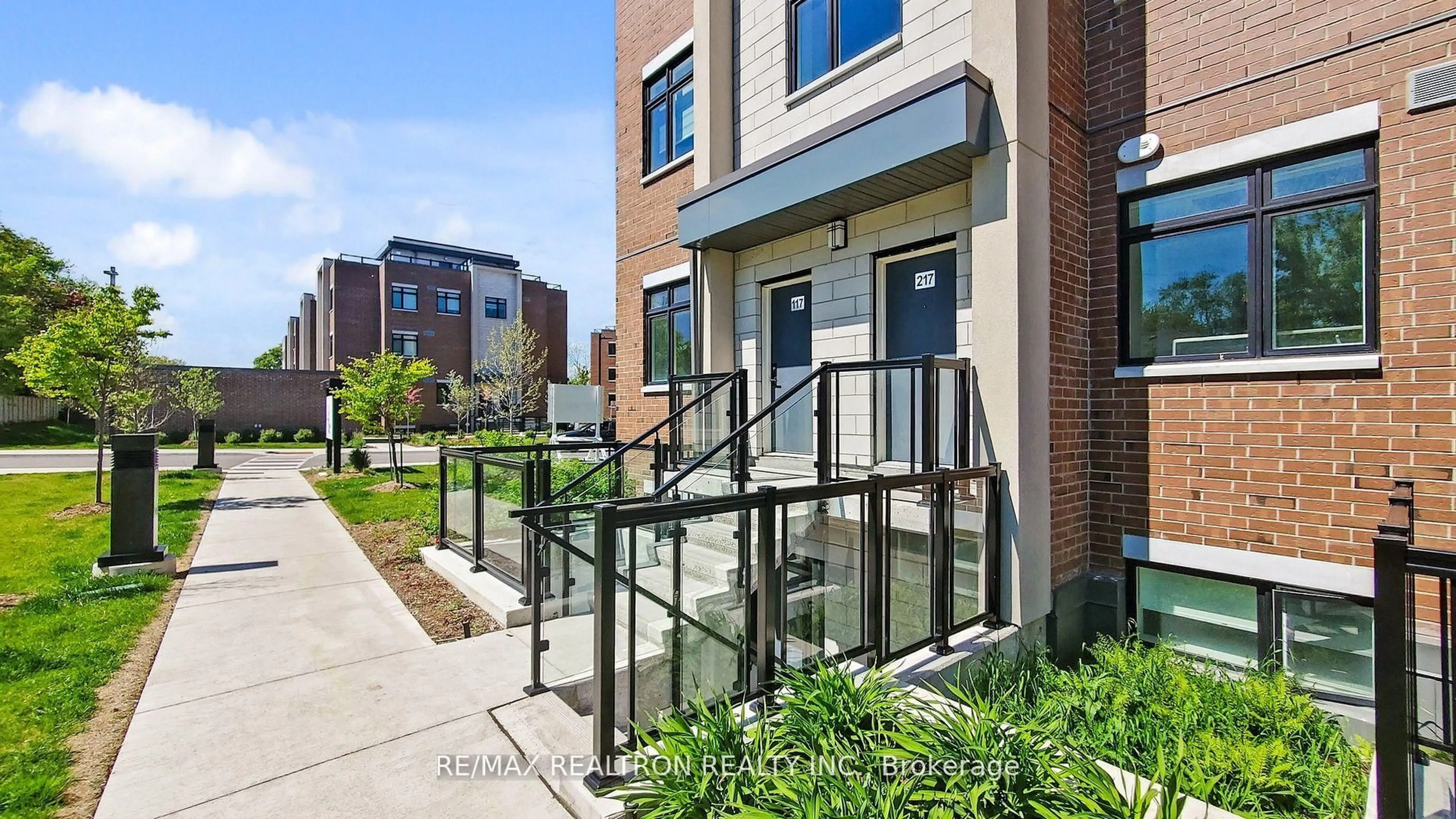 Unknown for 1070 Douglas Mccurdy Common #217, Mississauga Ontario L5G 0C6