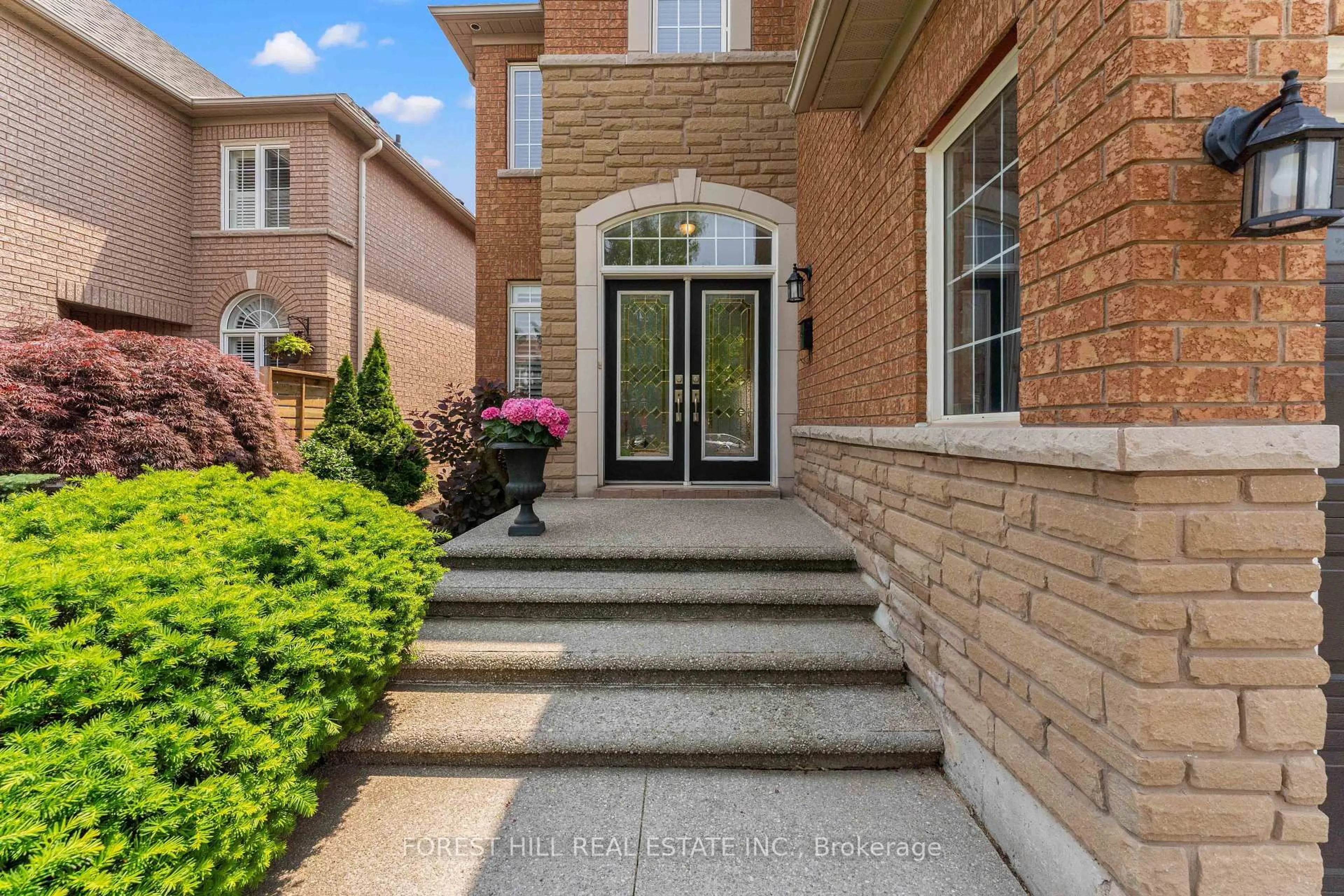 Unknown for 2332 Glenfield Rd, Oakville Ontario L6M 3V1