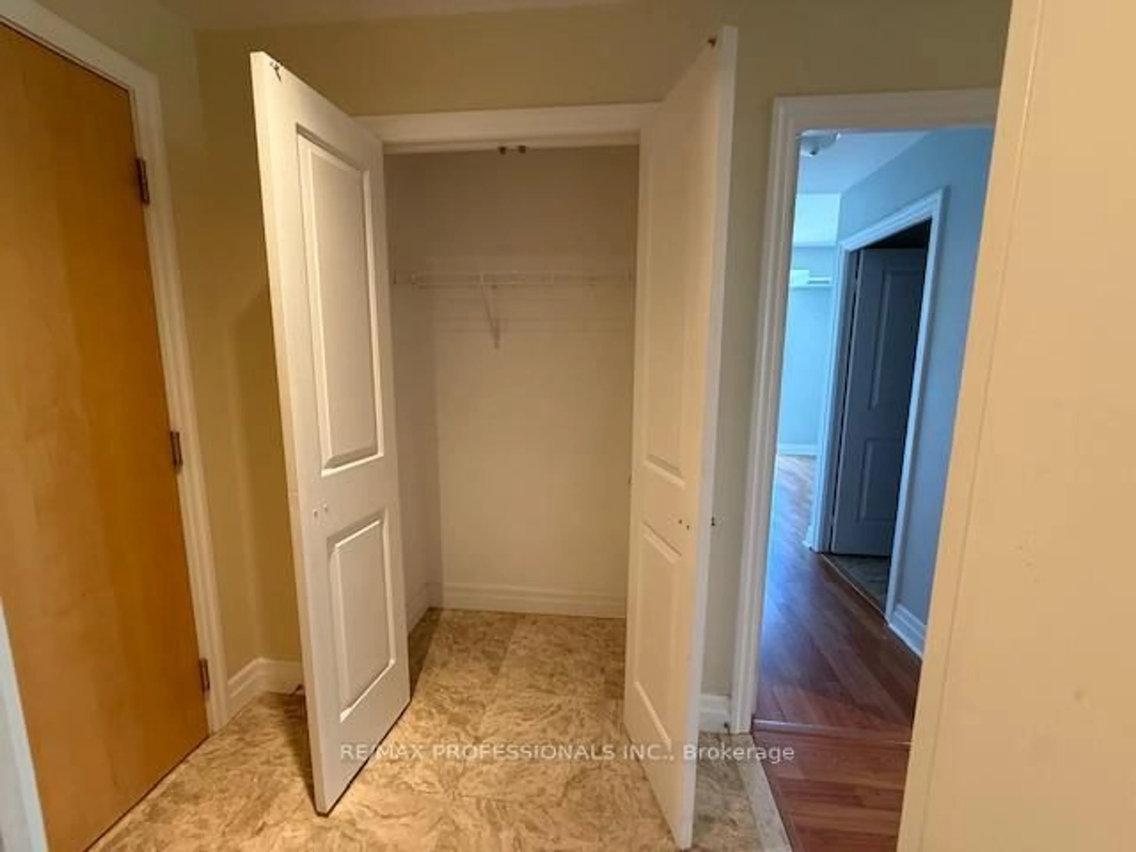 A pic of a room for 58 Marine Parade Dr #303, Toronto Ontario M8V 0A3