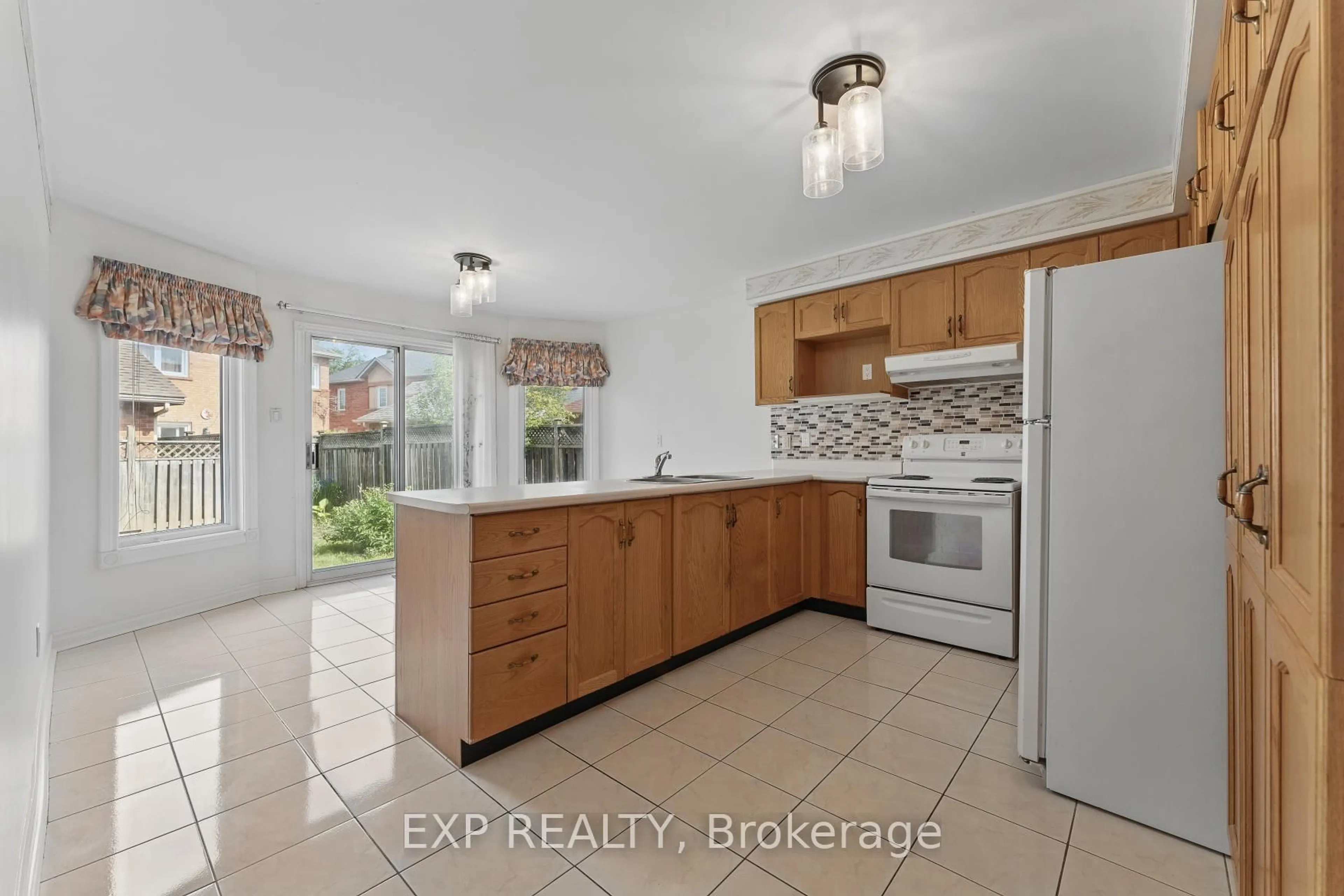 Unknown for 5016 Natkarni Cres, Mississauga Ontario L5V 1L2