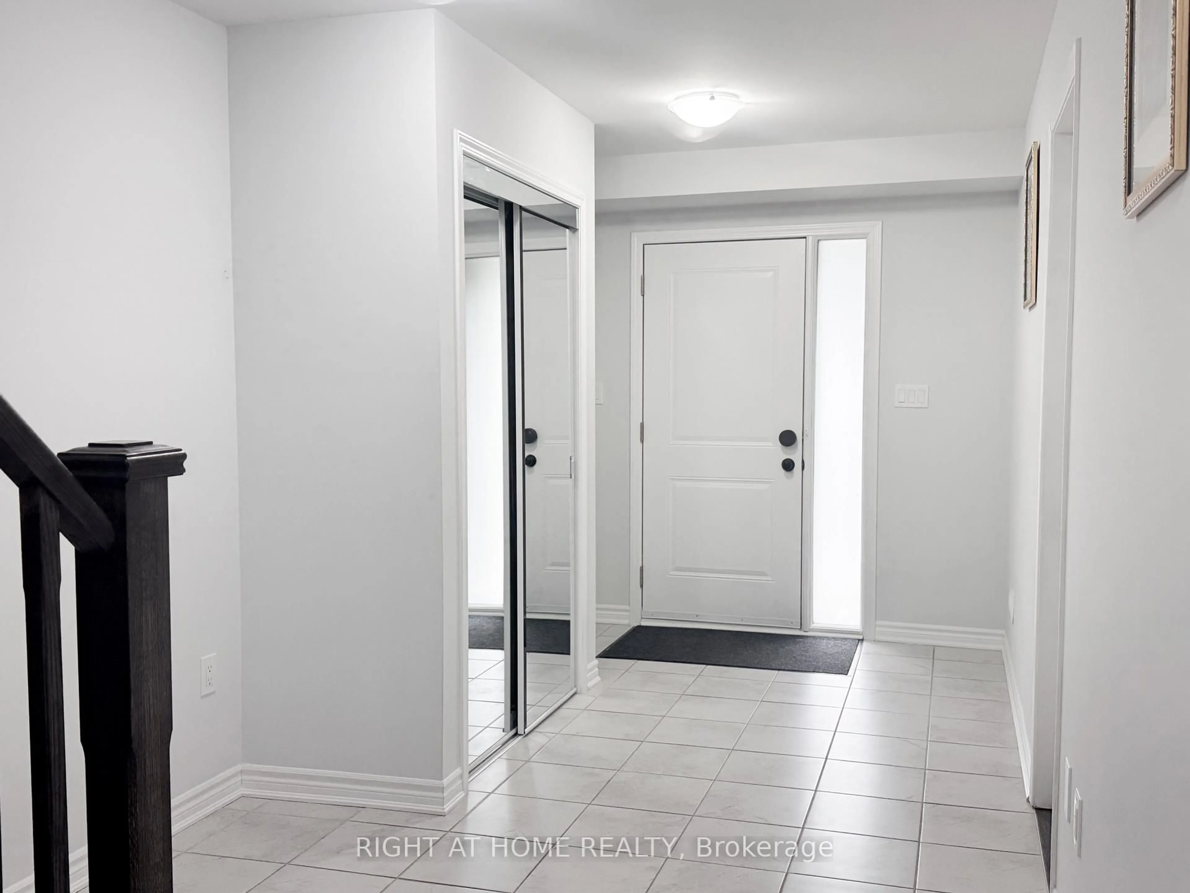 Indoor entryway for 1125 Leger Way #6, Milton Ontario L9E 1N7