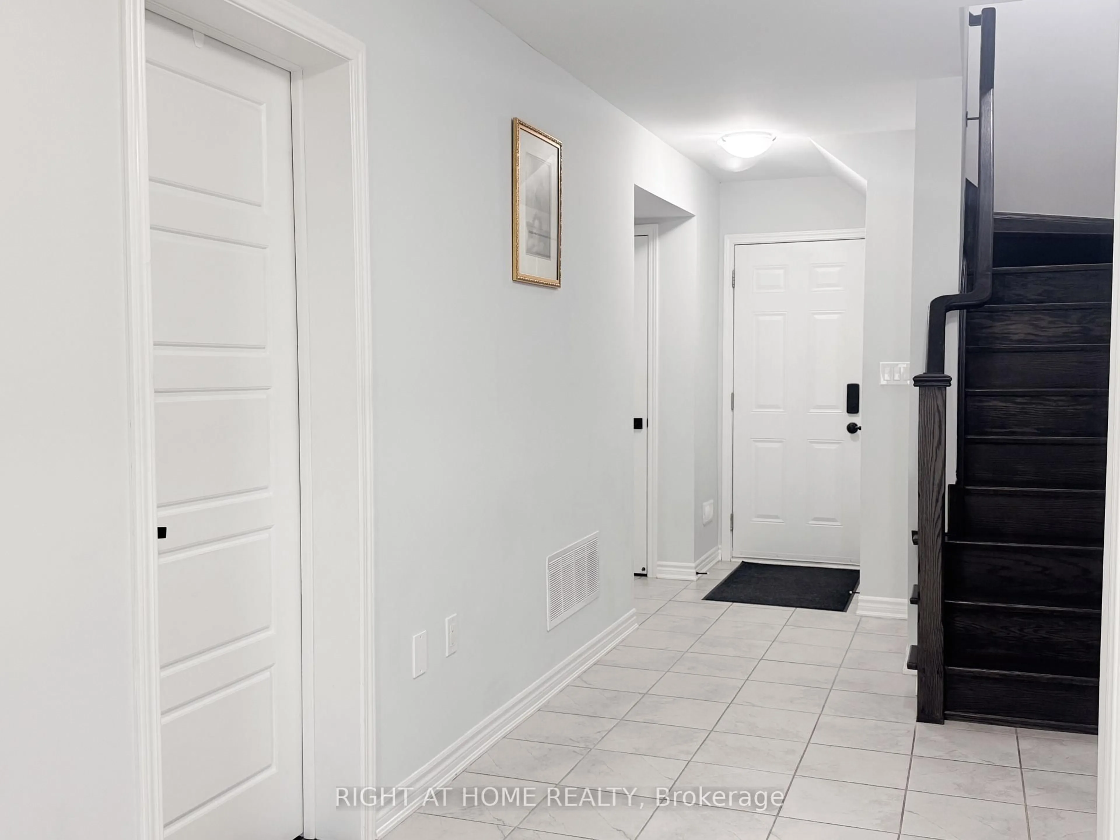 Indoor entryway for 1125 Leger Way #6, Milton Ontario L9E 1N7