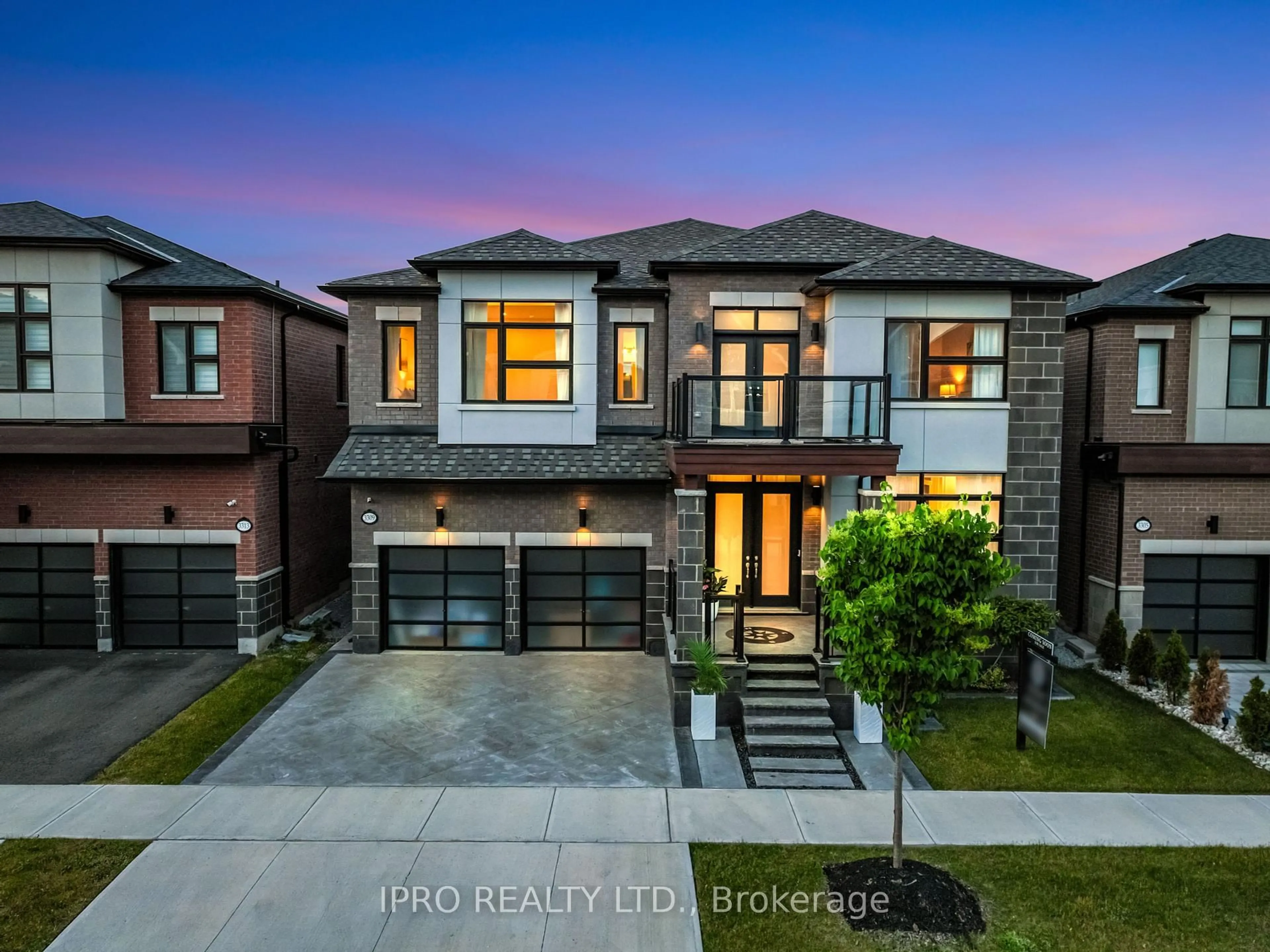 Home with brick exterior material, street for 3309 Sunningdale Gardens, Oakville Ontario L6M 4K3