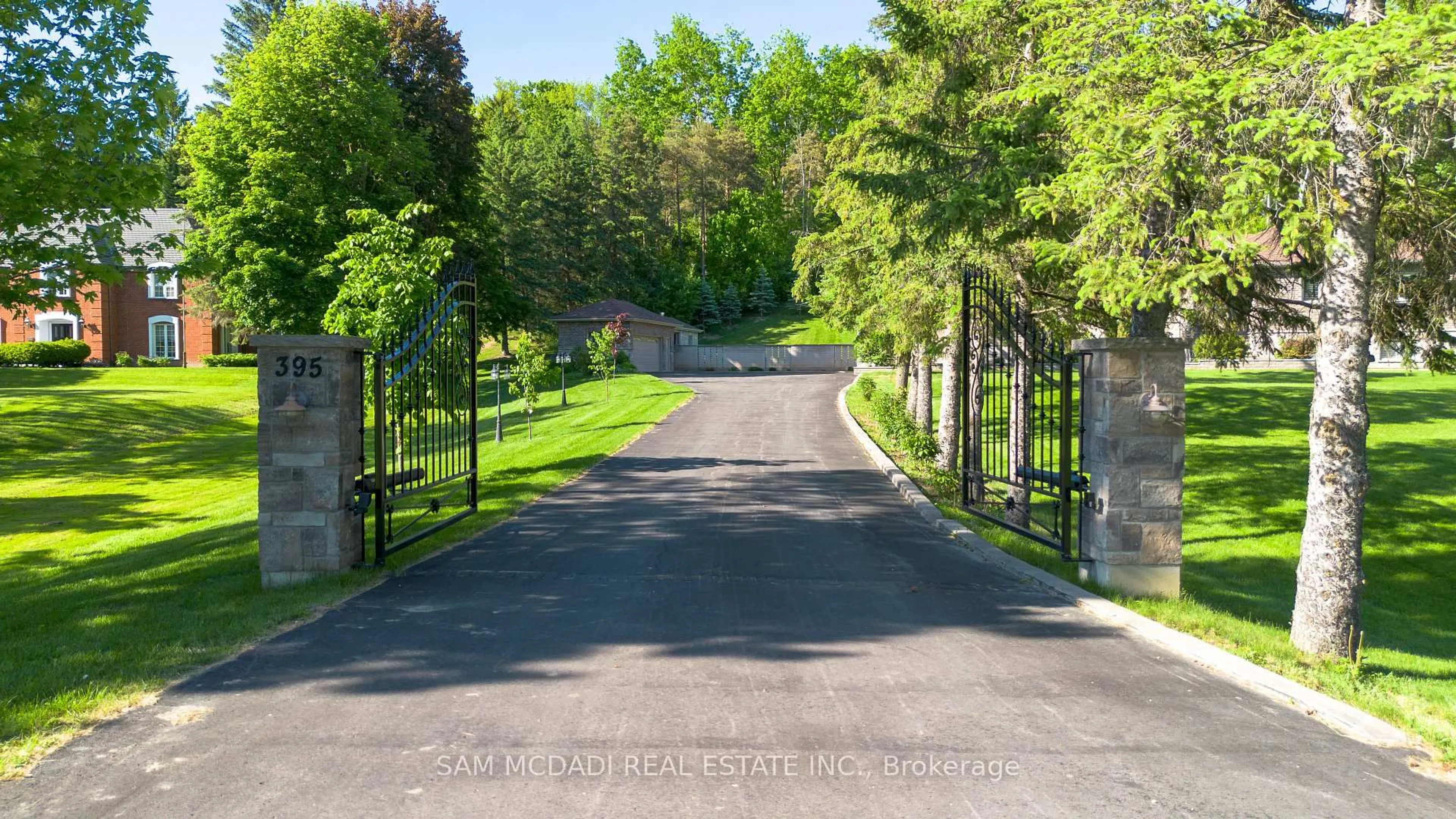 Unknown for 395 King St, Caledon Ontario L7E 3K2