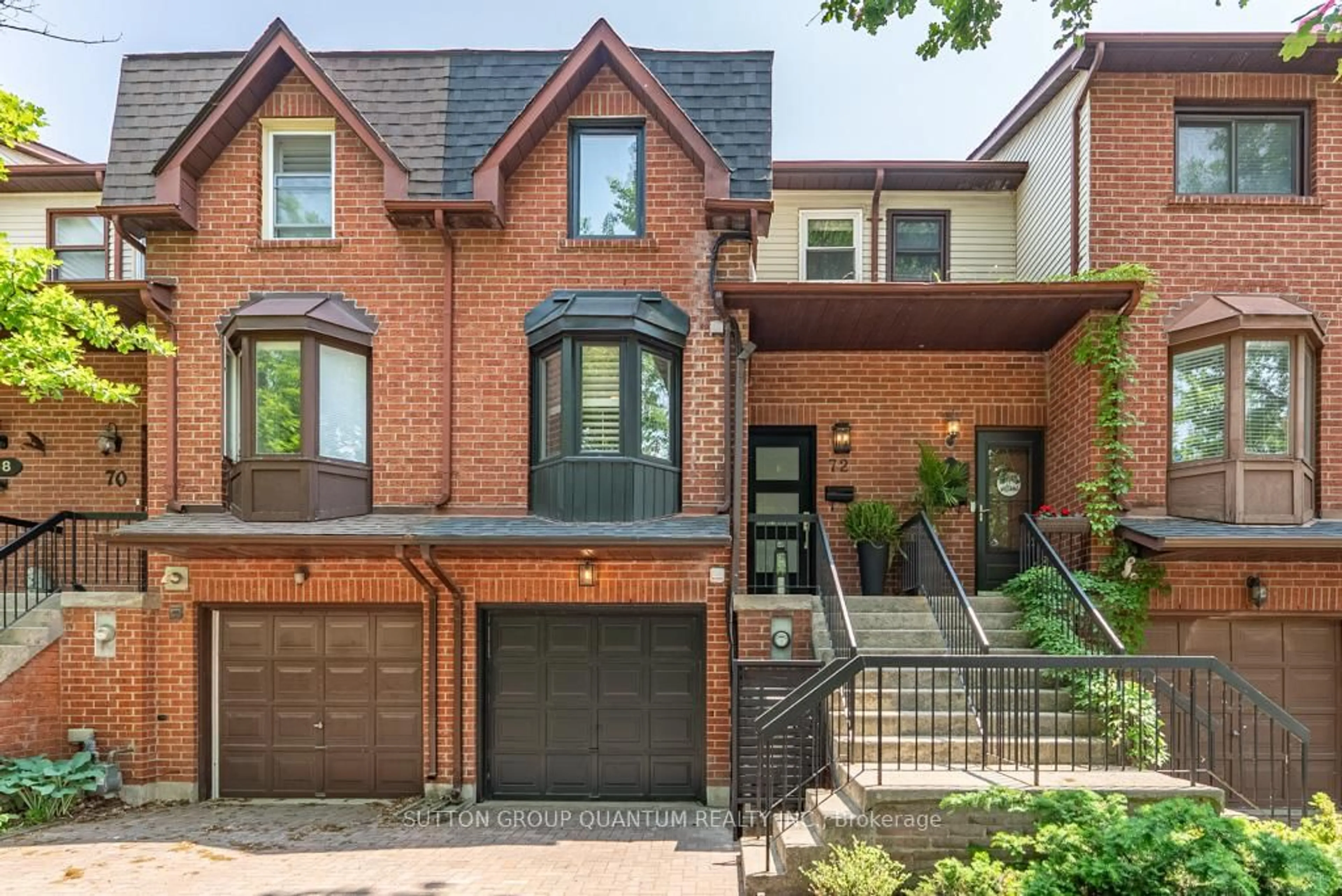 Home with brick exterior material, street for 72 Normandy Pl, Oakville Ontario L6K 2Z5