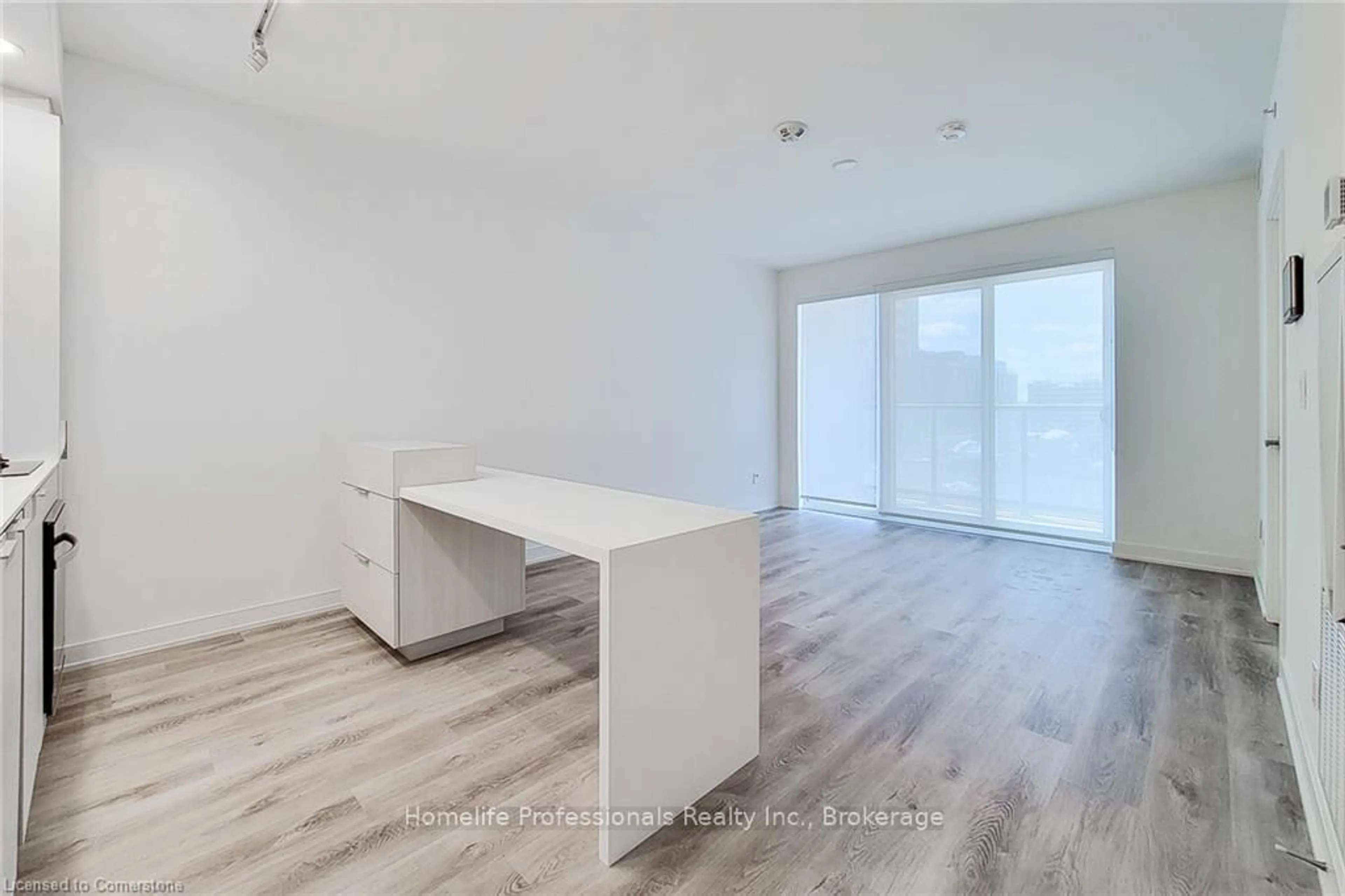 A pic of a room for 370 Martha St #608, Burlington Ontario L7R 2P7