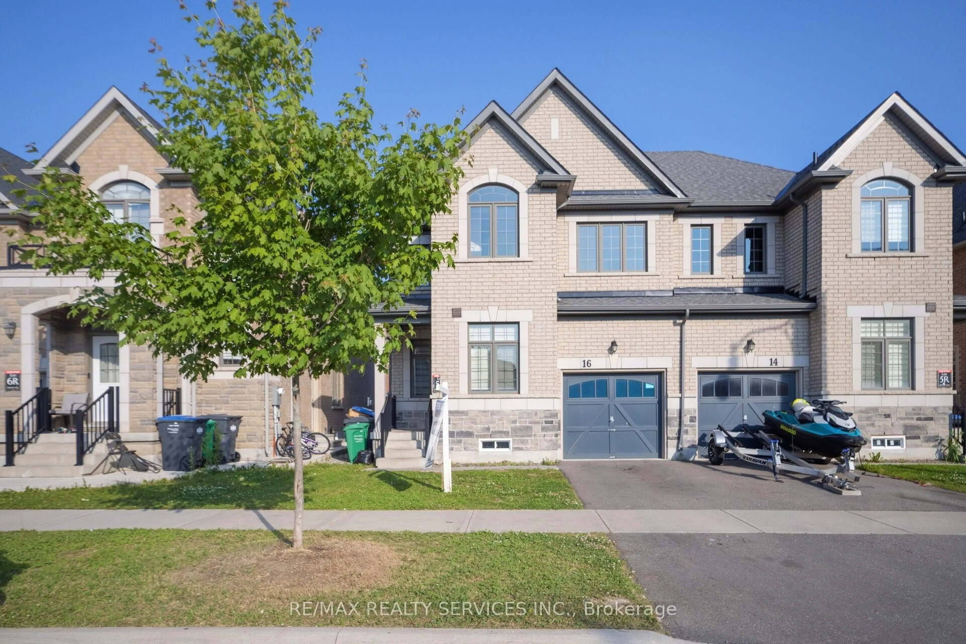 Home with brick exterior material, street for 16 Dolobram Tr, Brampton Ontario L7A 4Y1