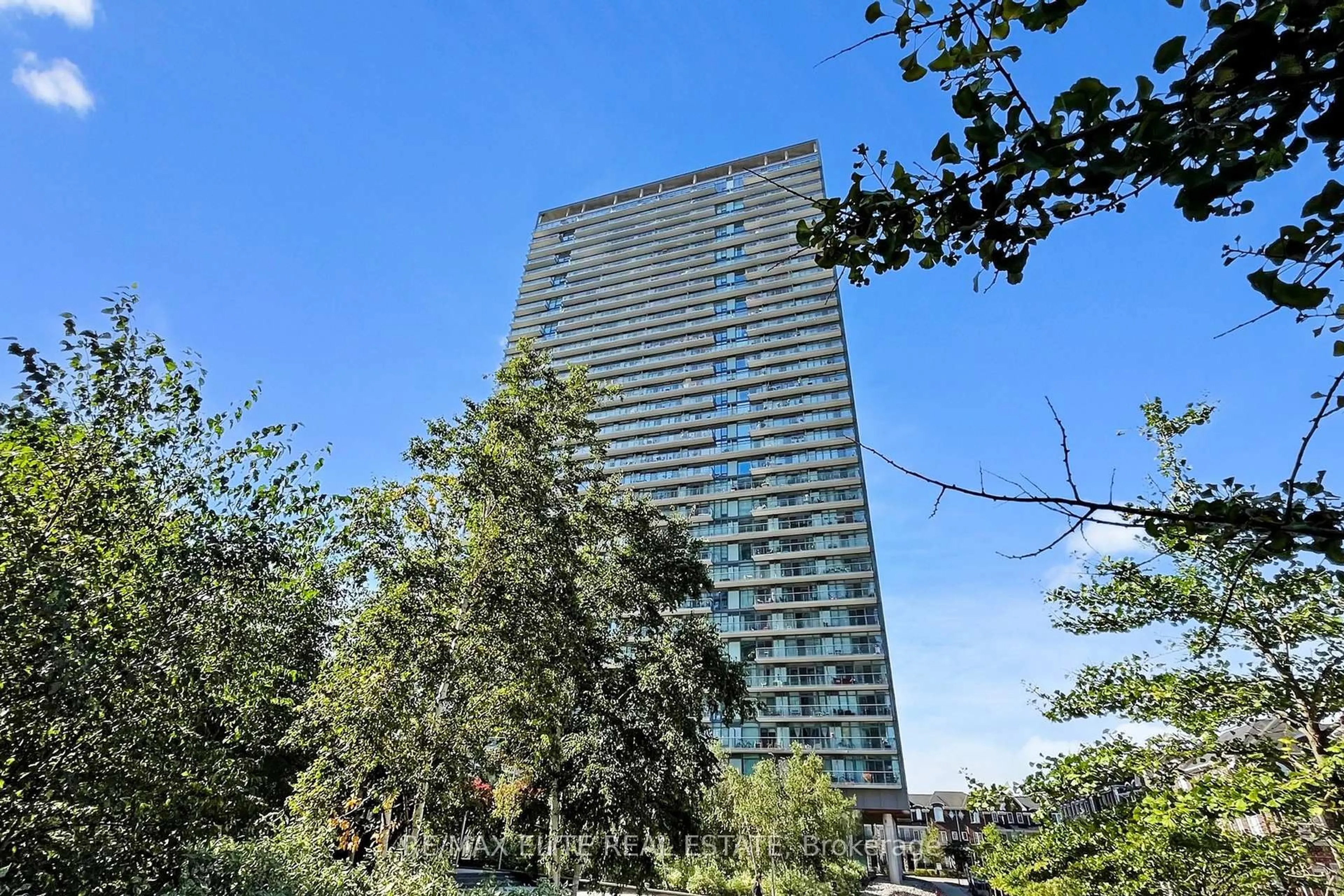 Unknown for 105 The Queensway Ave #2004, Toronto Ontario M6S 5B5
