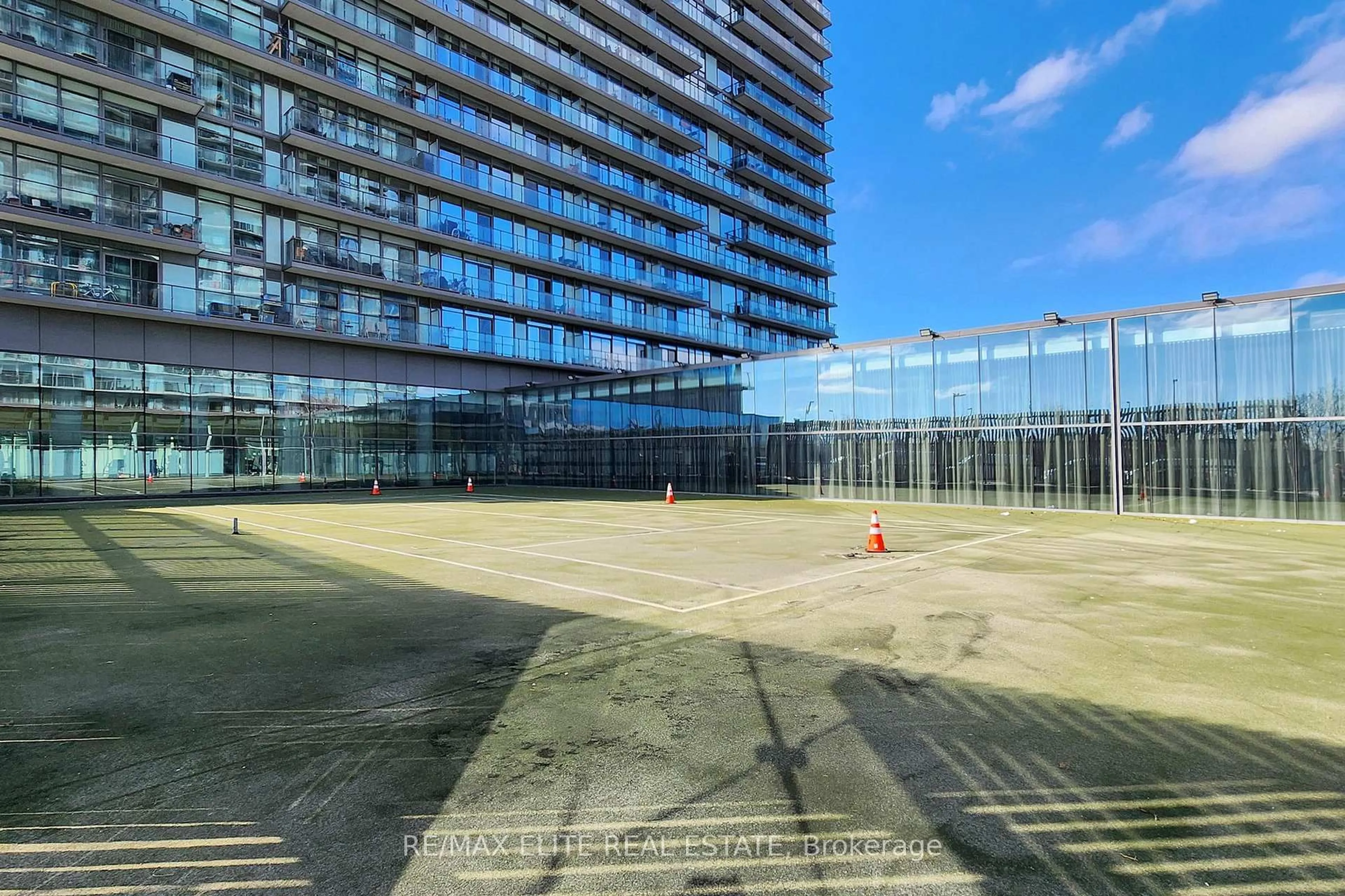 Unknown for 105 The Queensway Ave #2004, Toronto Ontario M6S 5B5