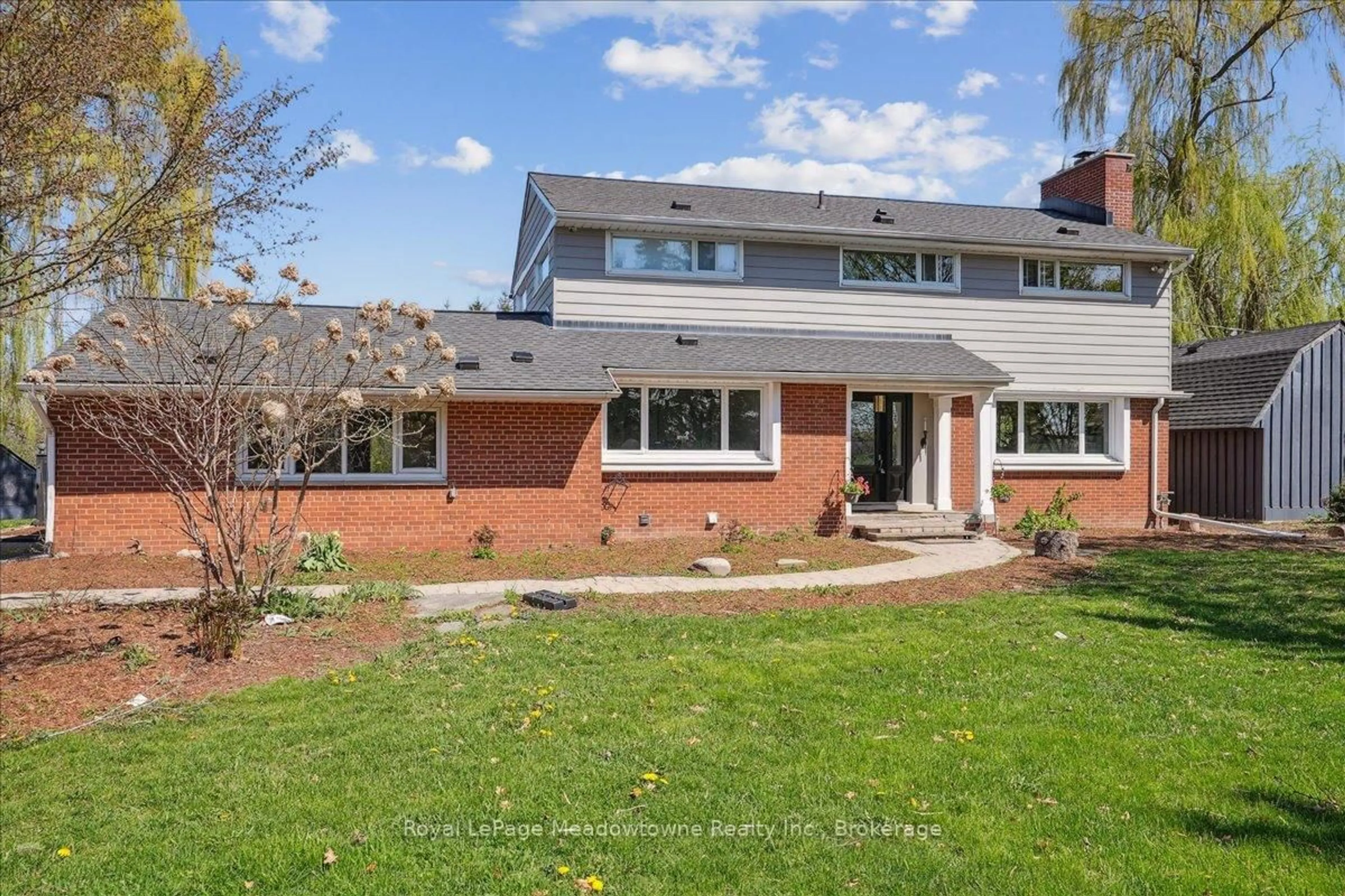 Home with brick exterior material, street for 12840 Britannia Rd, Milton Ontario L9E 0V3