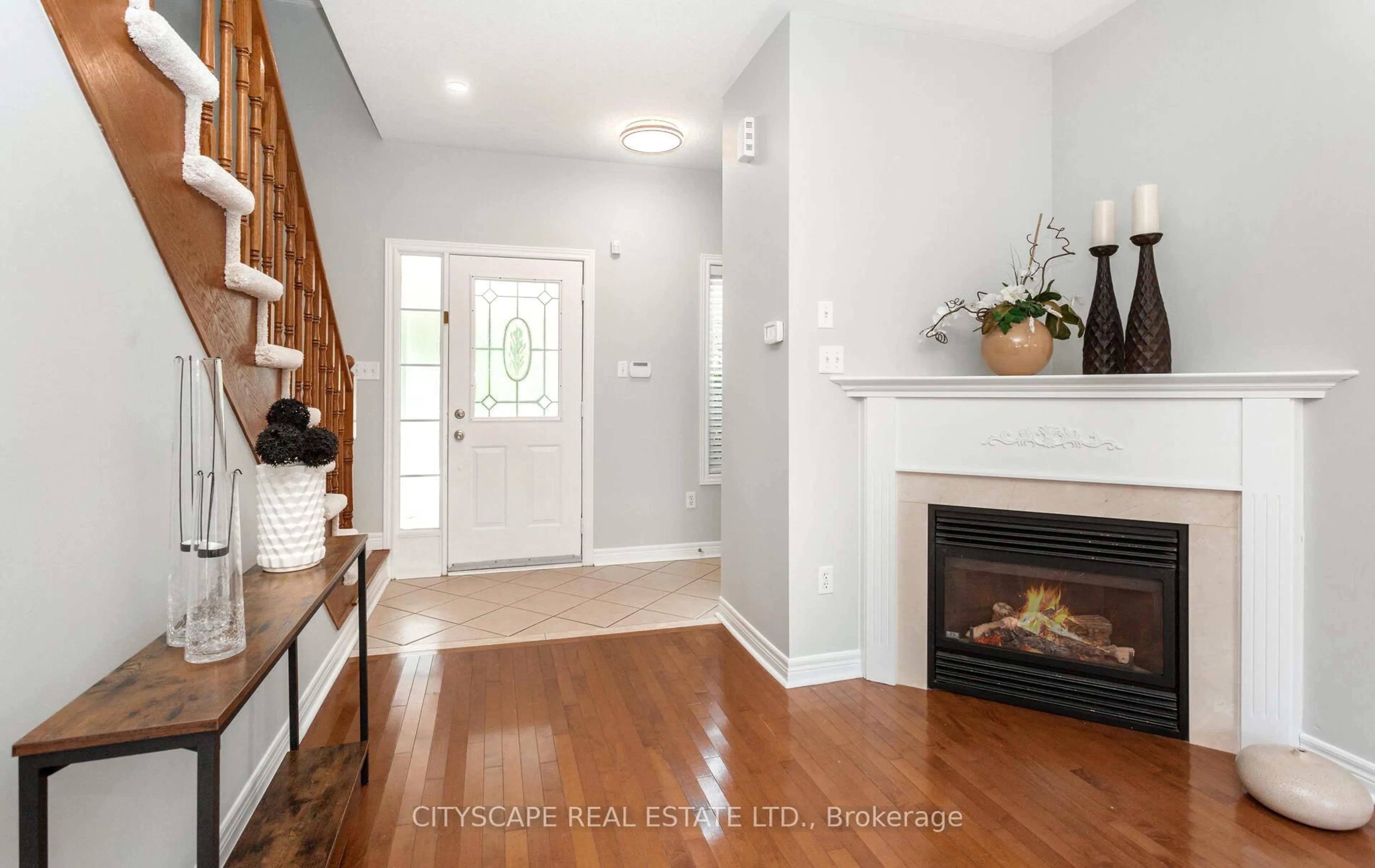 Indoor entryway for 222 Andrews Tr, Milton Ontario L9T 6S7