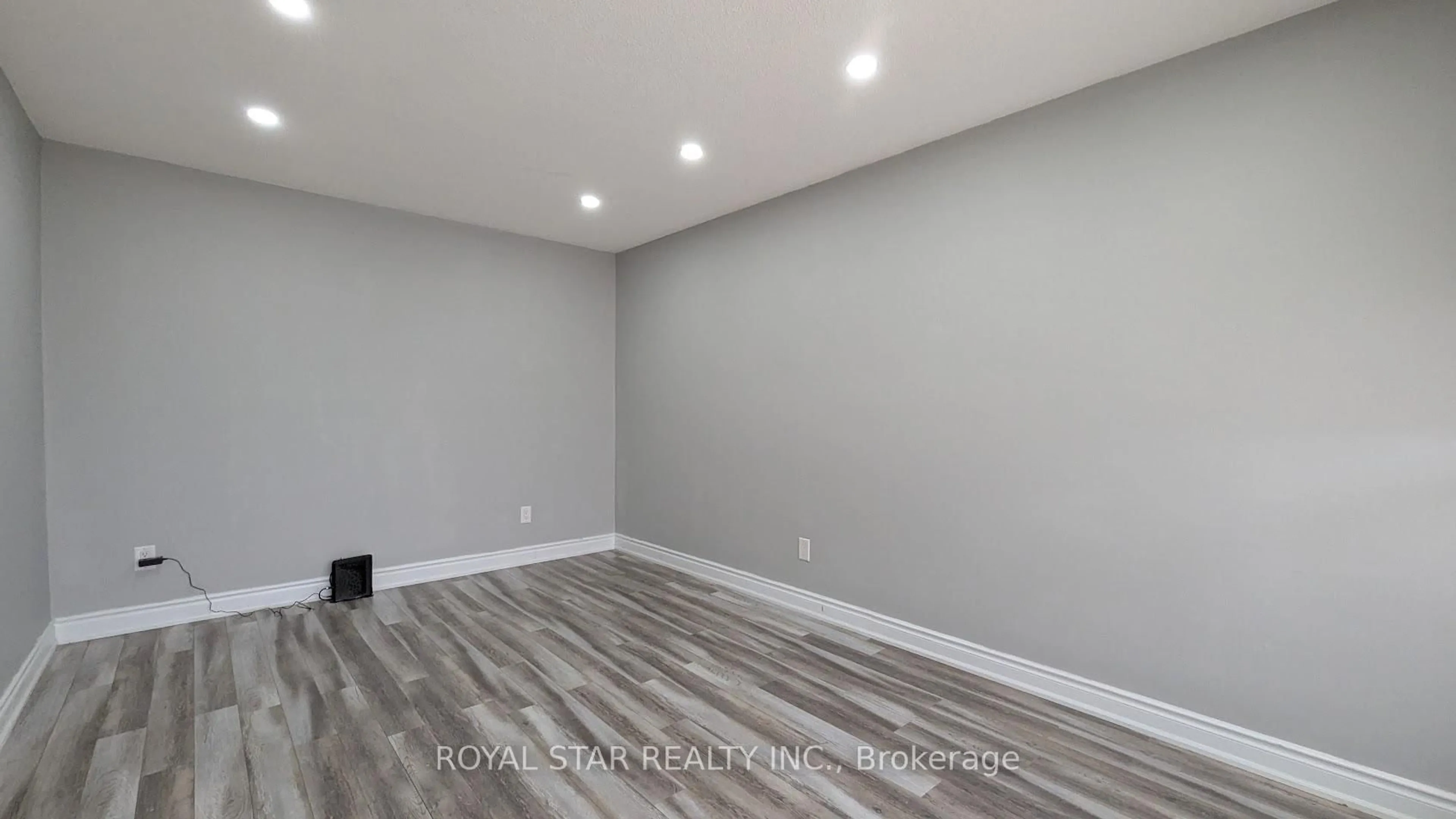 A pic of a room for 12 Oaklea Blvd, Brampton Ontario L6Y 4G7