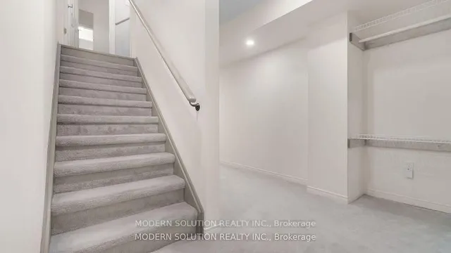 Additional image 8 of 552 Bessborough Dr