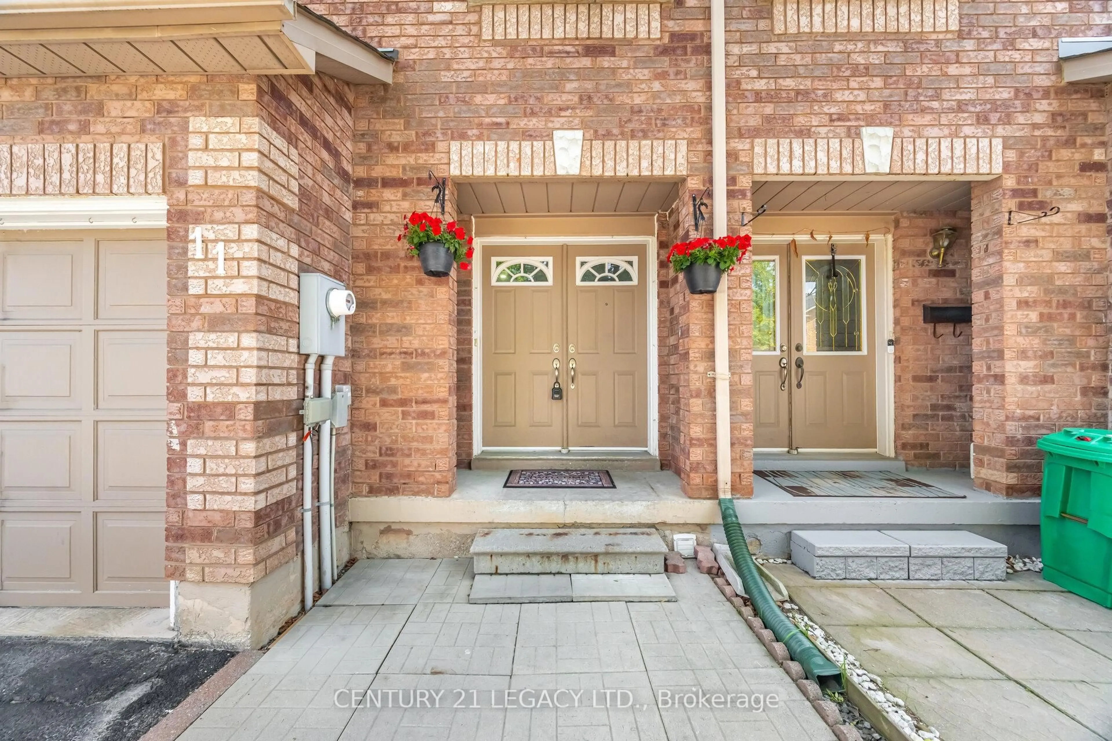 Indoor entryway for 100 Brickyard Way #11, Brampton Ontario L6V 4L9