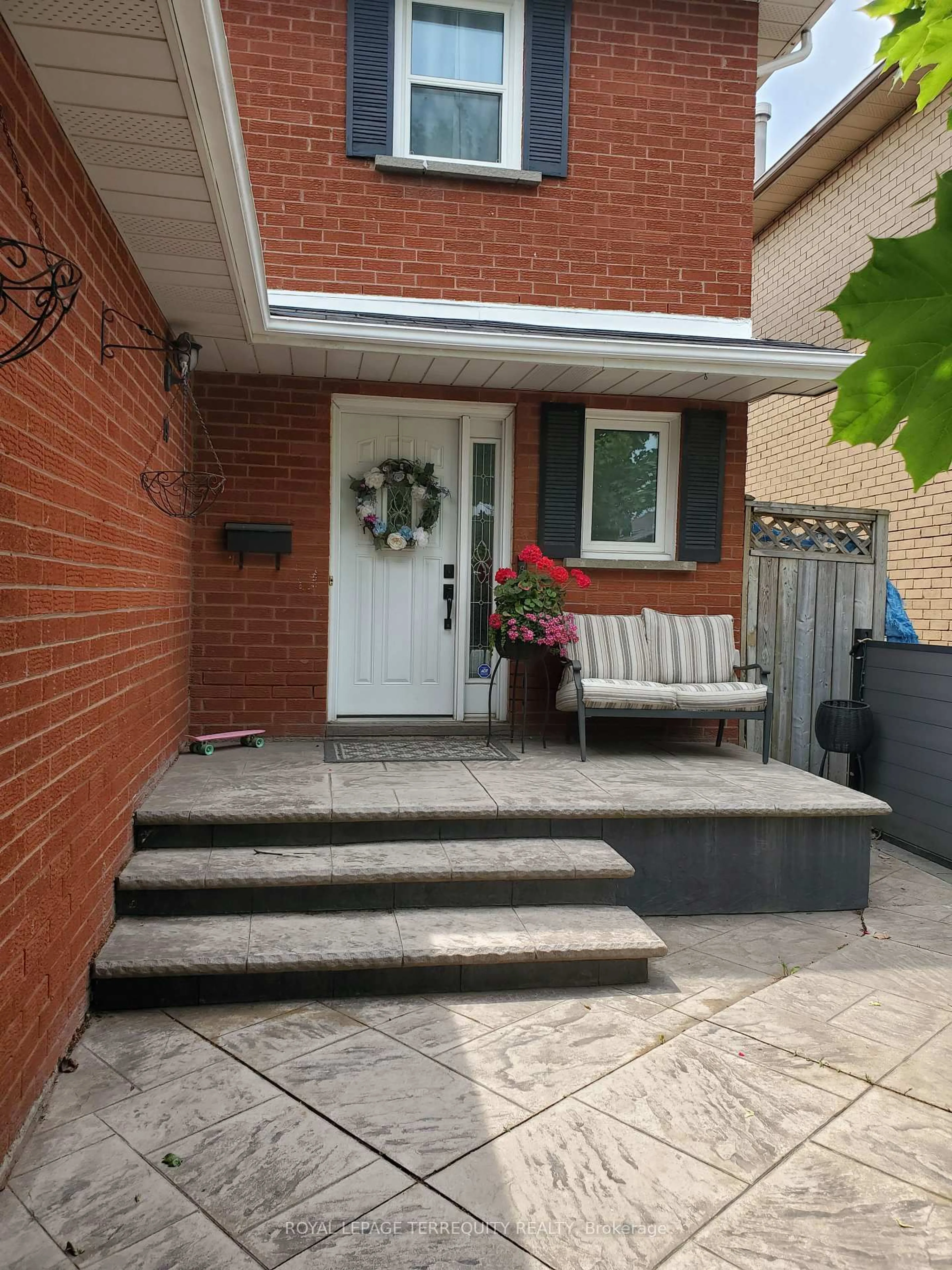 Unknown for 19 Tralee St, Brampton Ontario L6Z 2Z6