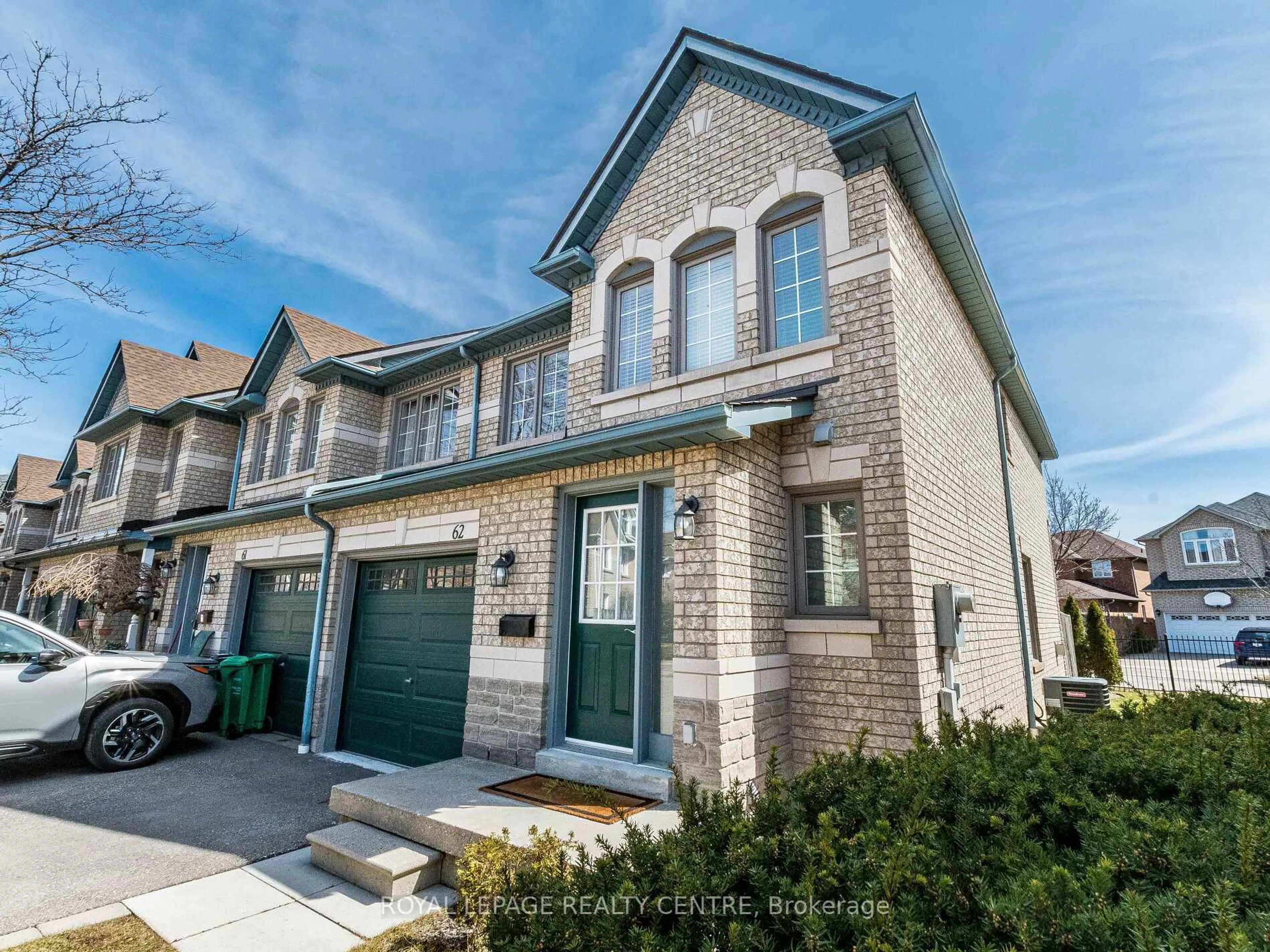 Home with brick exterior material, street for 455 Apache Crt #62, Mississauga Ontario L4Z 3W8