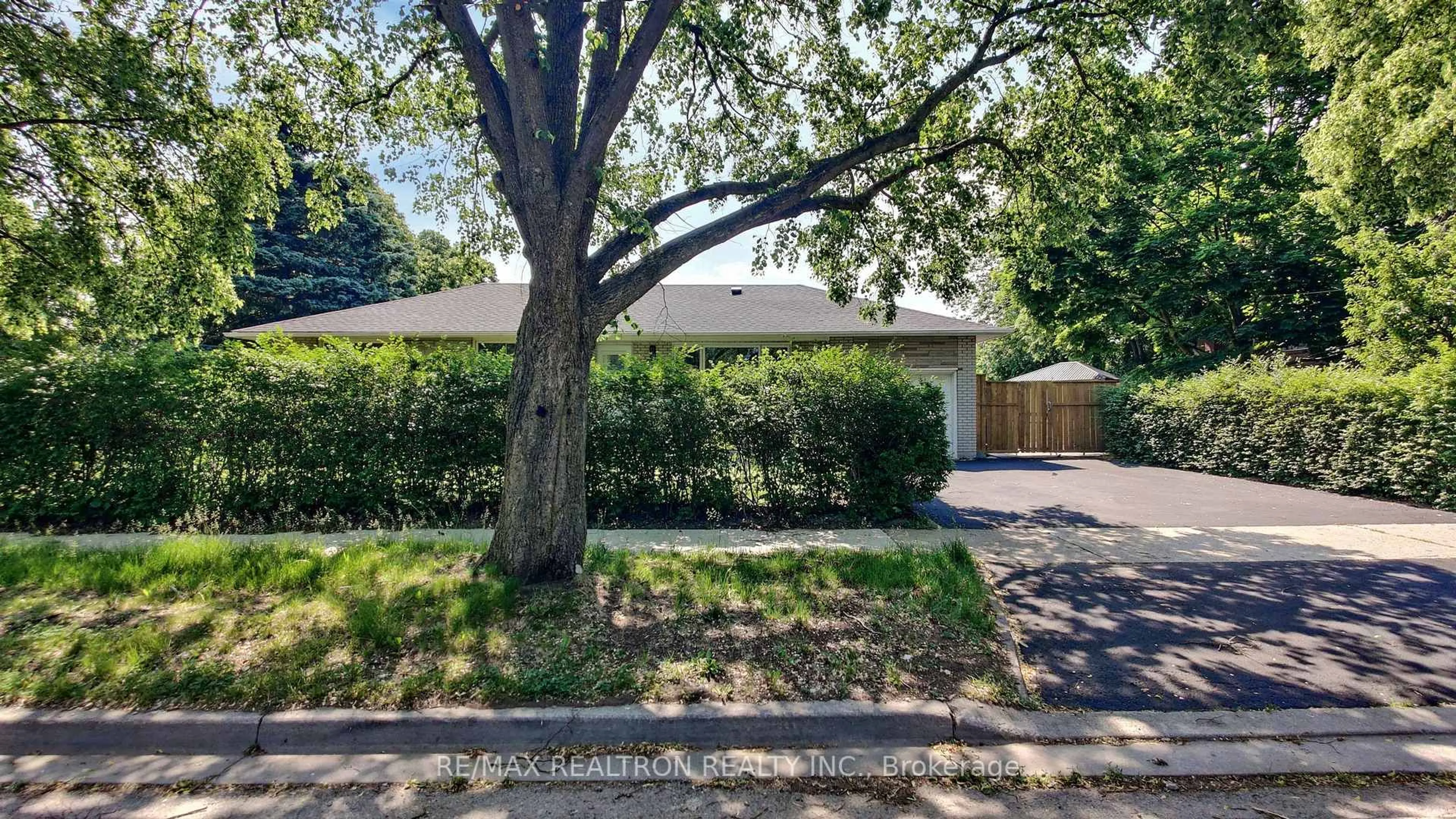 Unknown for 1599 Lewisham Dr, Mississauga Ontario L5J 3R2