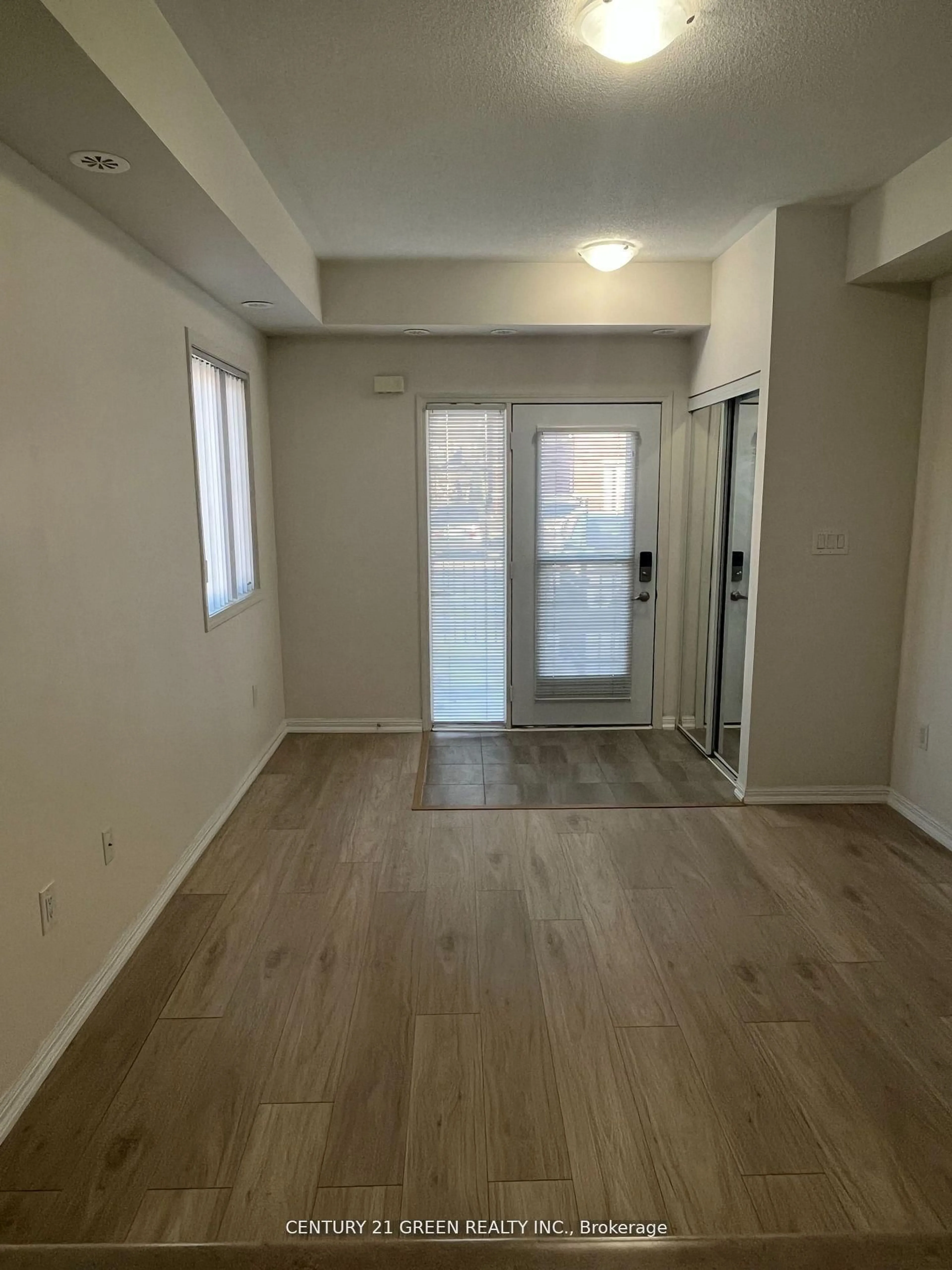 A pic of a room for 250 Sunny Meadow Blvd #310, Brampton Ontario L6R 3Y6