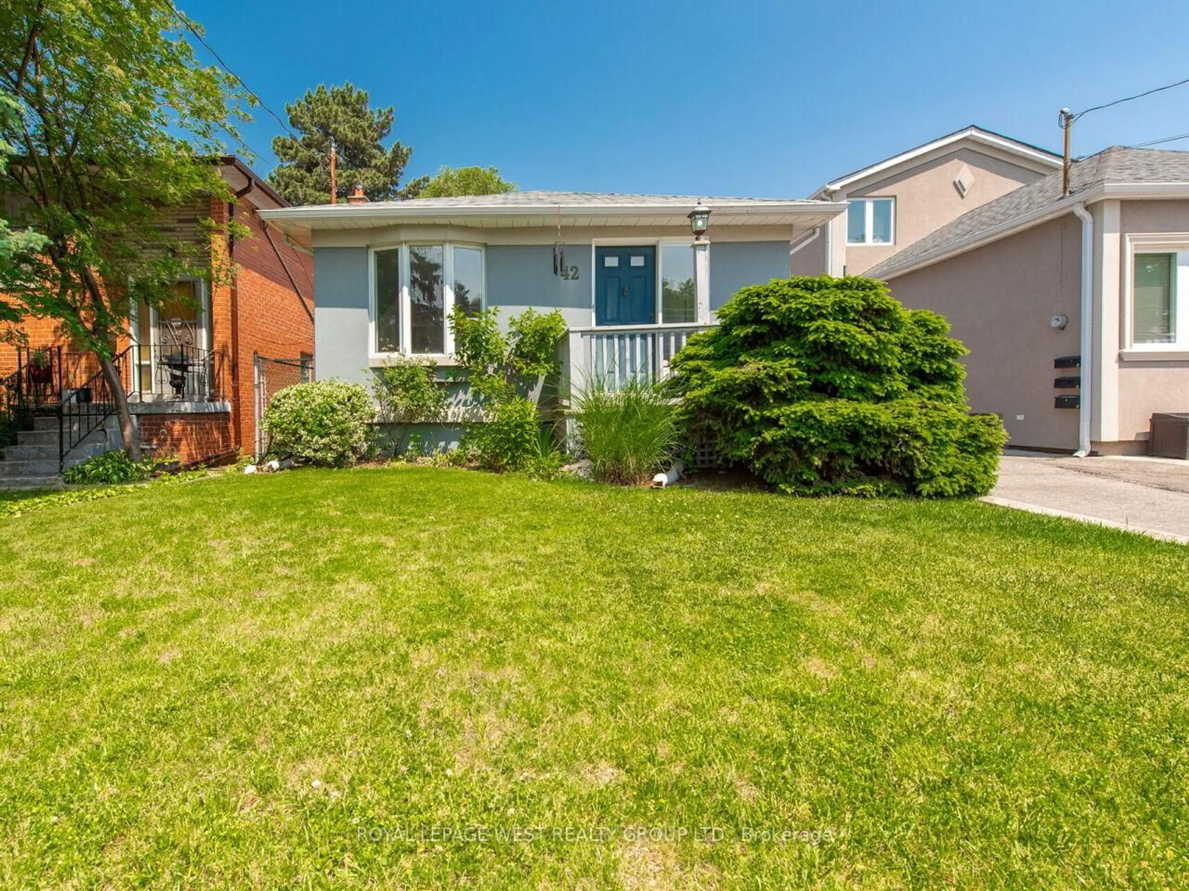 Home with vinyl exterior material, street for 42 Tilden Cres, Toronto Ontario M9P 1V7