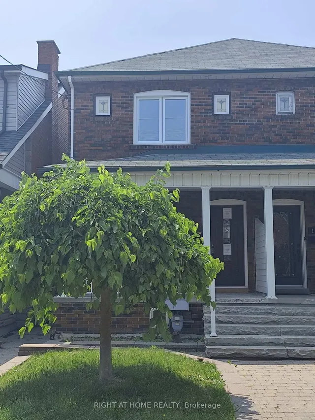 Primary image of 104 Earlscourt Ave