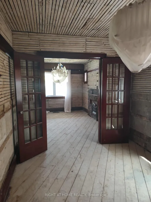Additional image 2 of 104 Earlscourt Ave