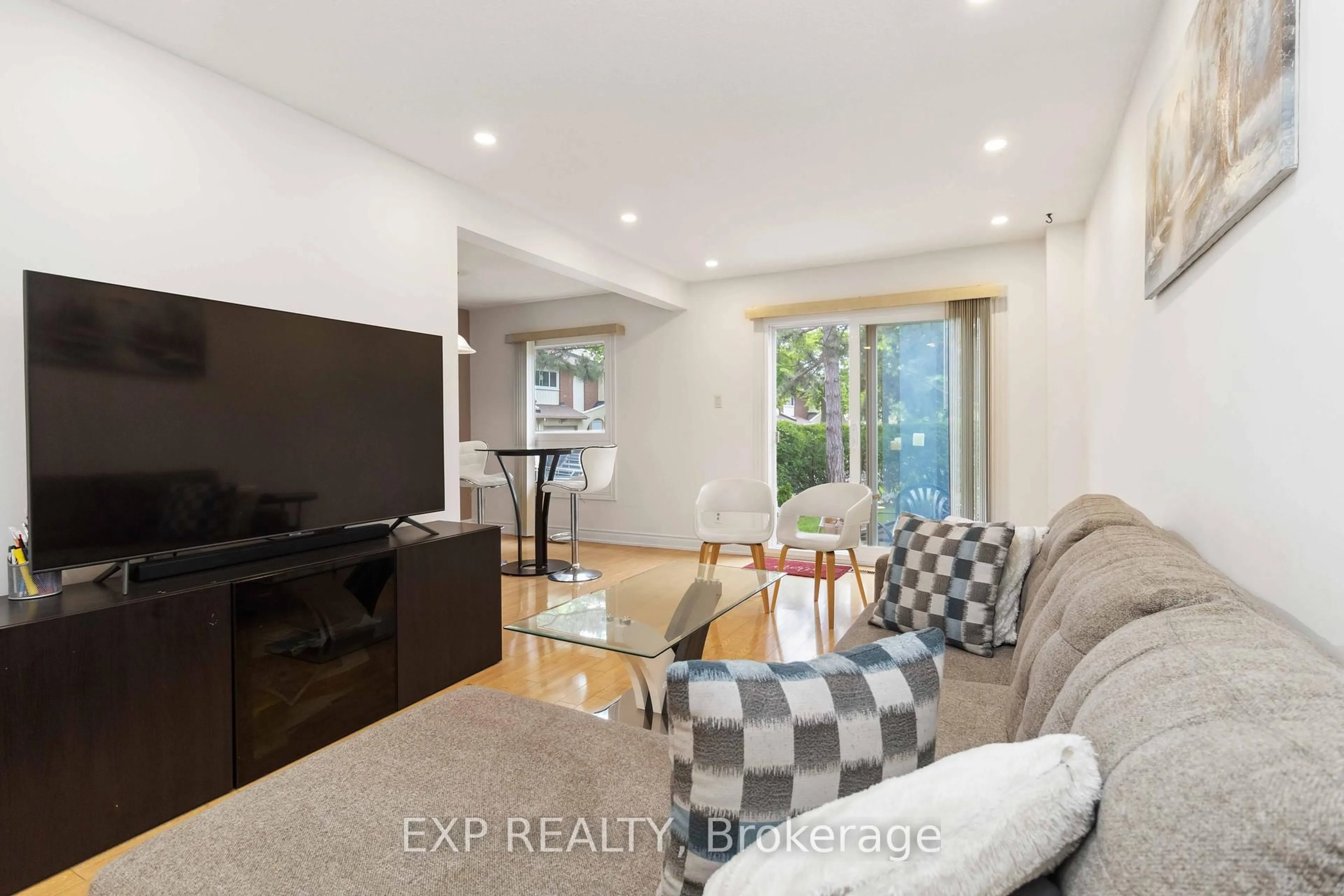 Unknown for 1180 Mississauga Valley Blvd #115, Mississauga Ontario L5A 3M9
