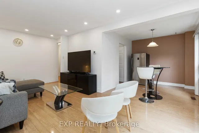 Additional property image - 1180 Mississauga Valley Blvd Unit 115